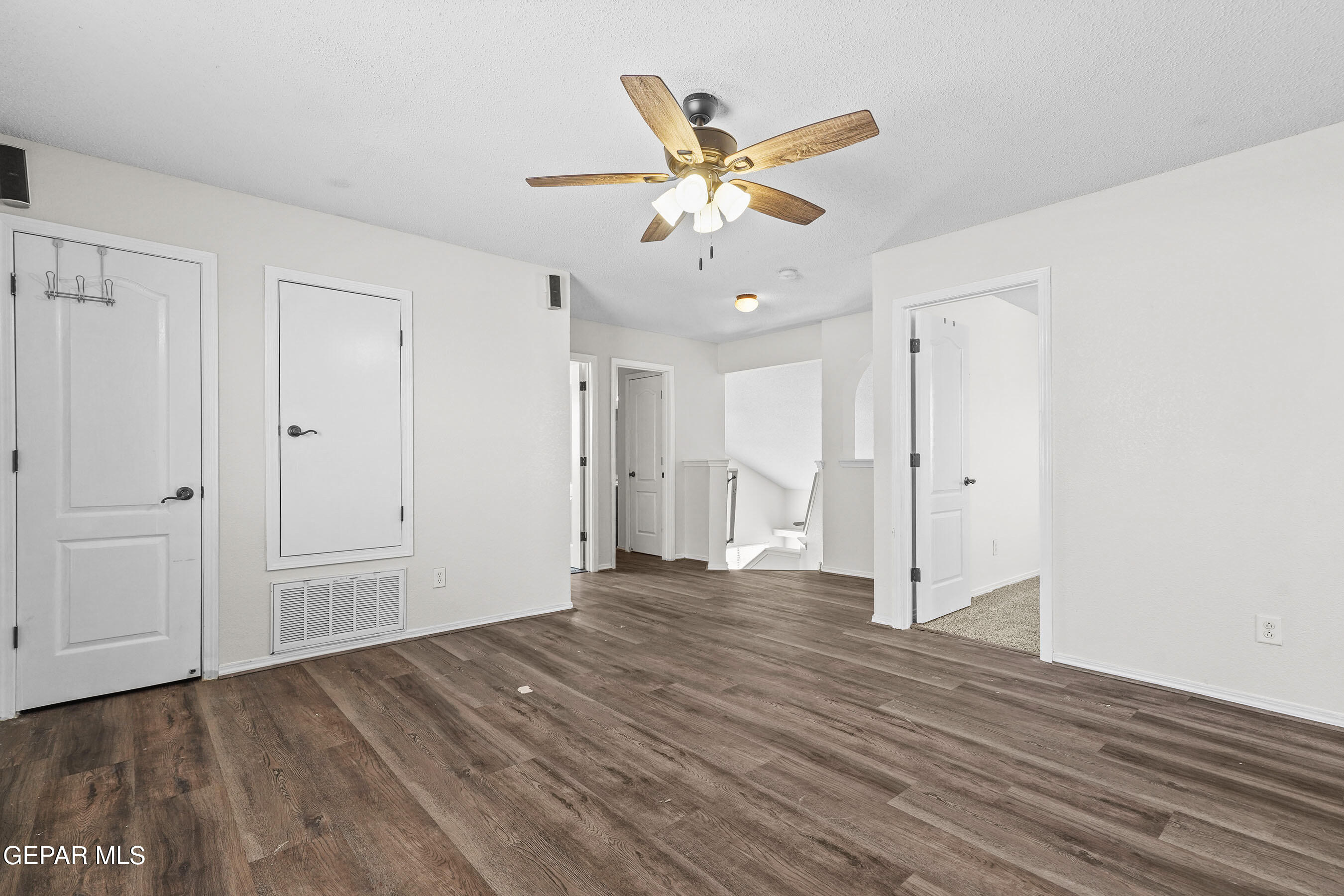 6937 JERICHO TREE Drive