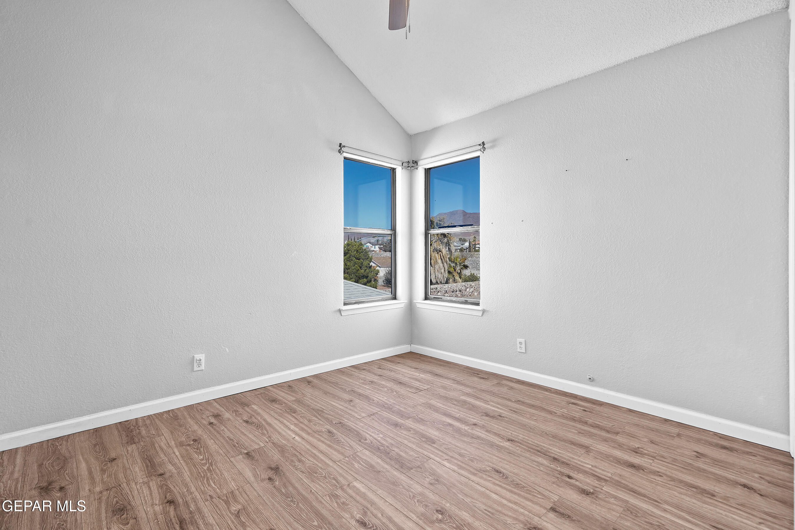 1112 DESIERTO SECO Drive