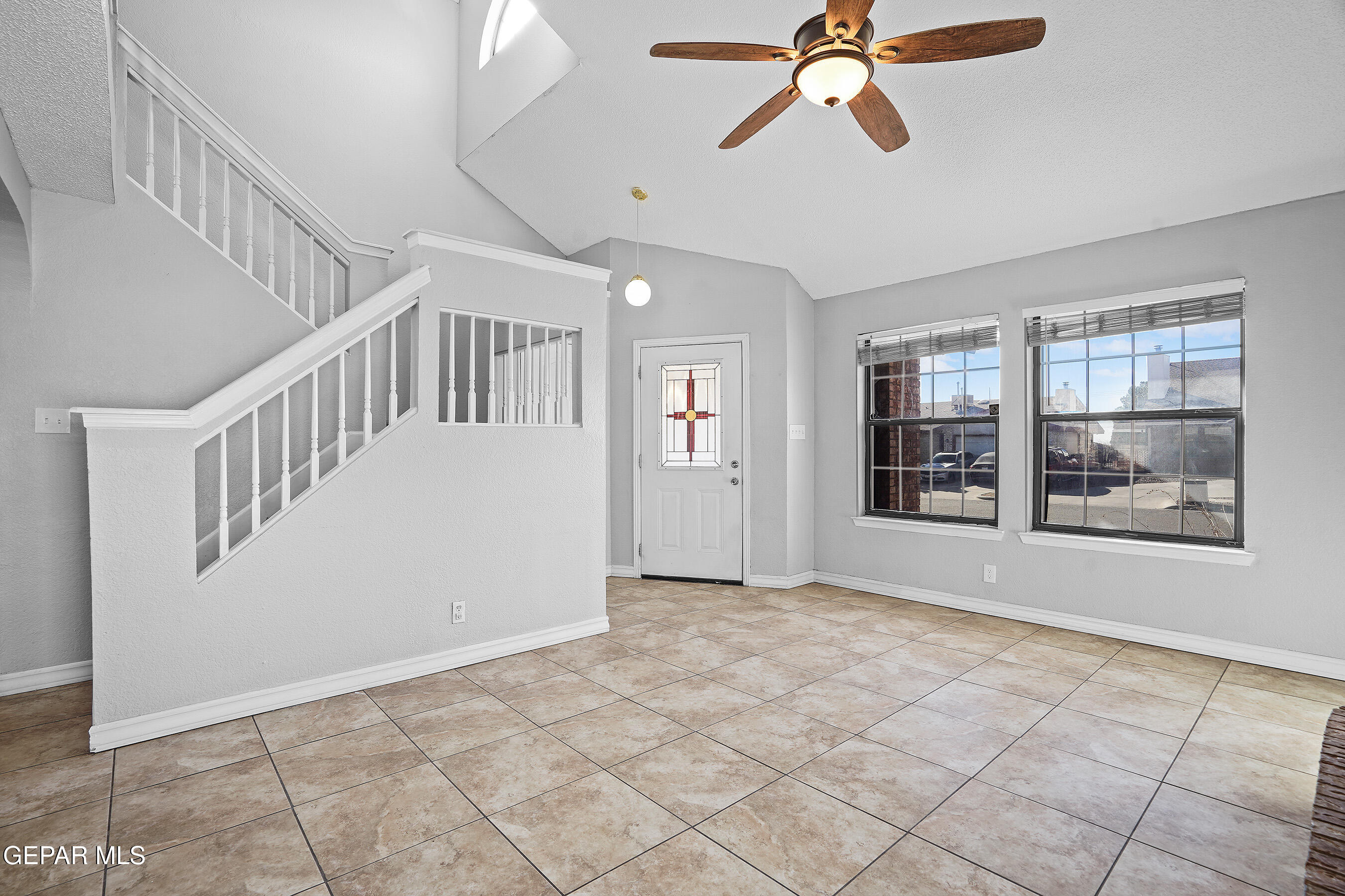1112 DESIERTO SECO Drive