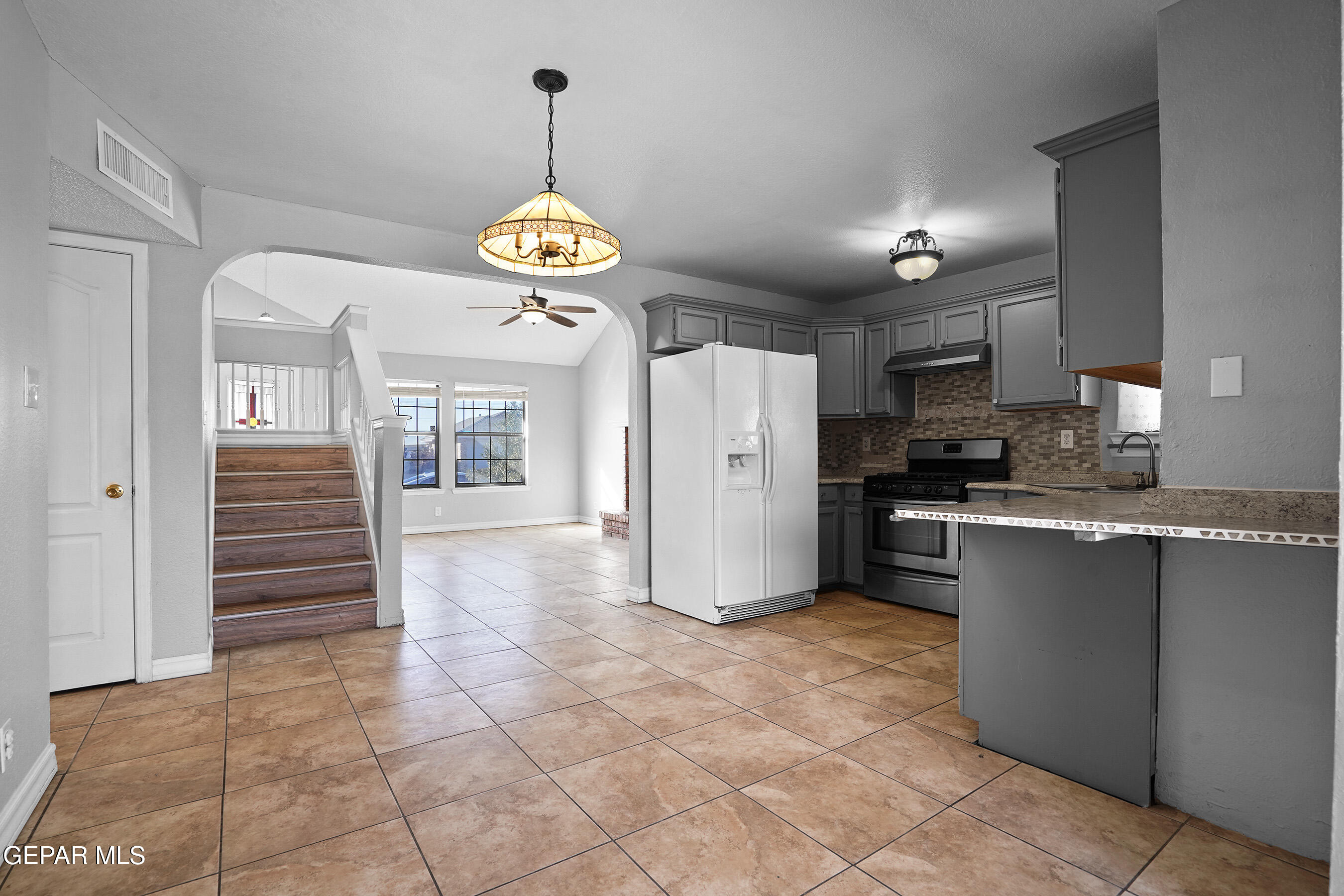 1112 DESIERTO SECO Drive