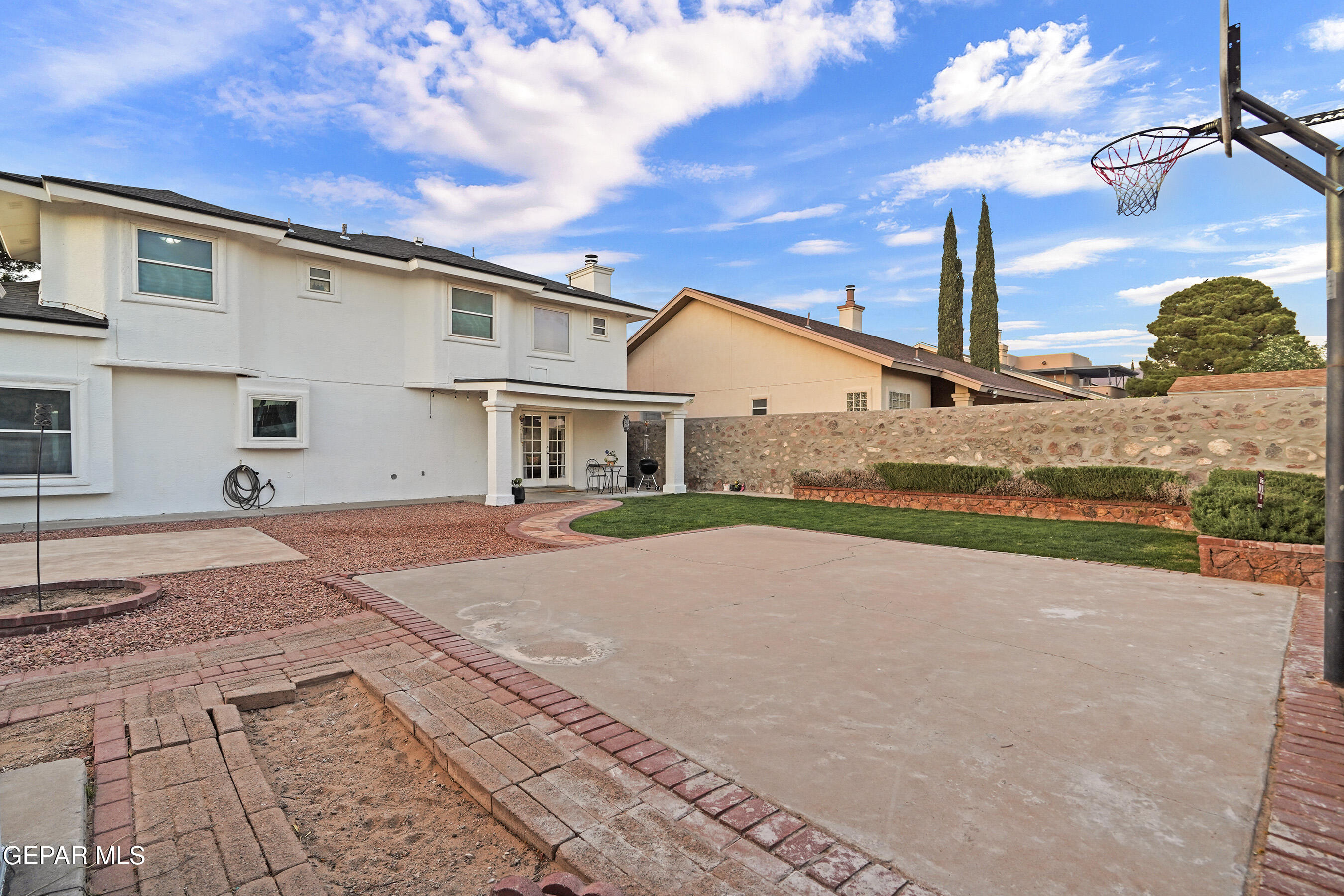 7050 BLACK RIDGE Drive