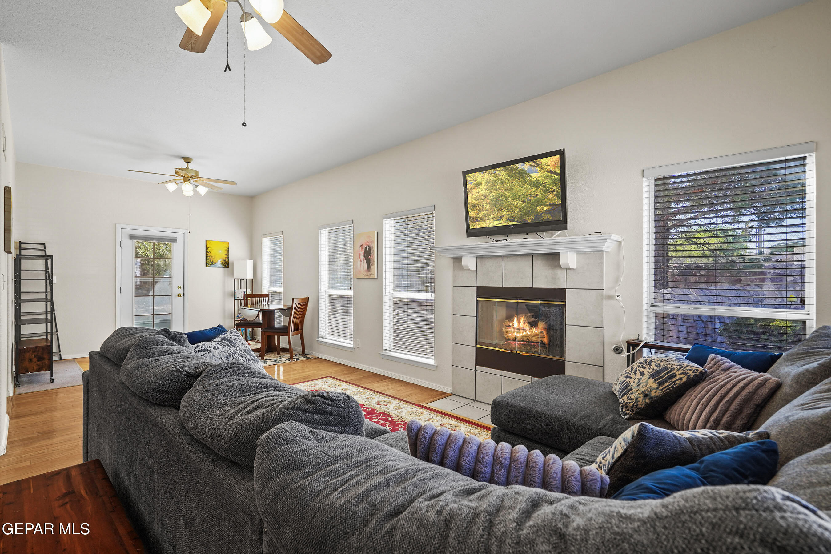 6842 PASATIEMPO Circle