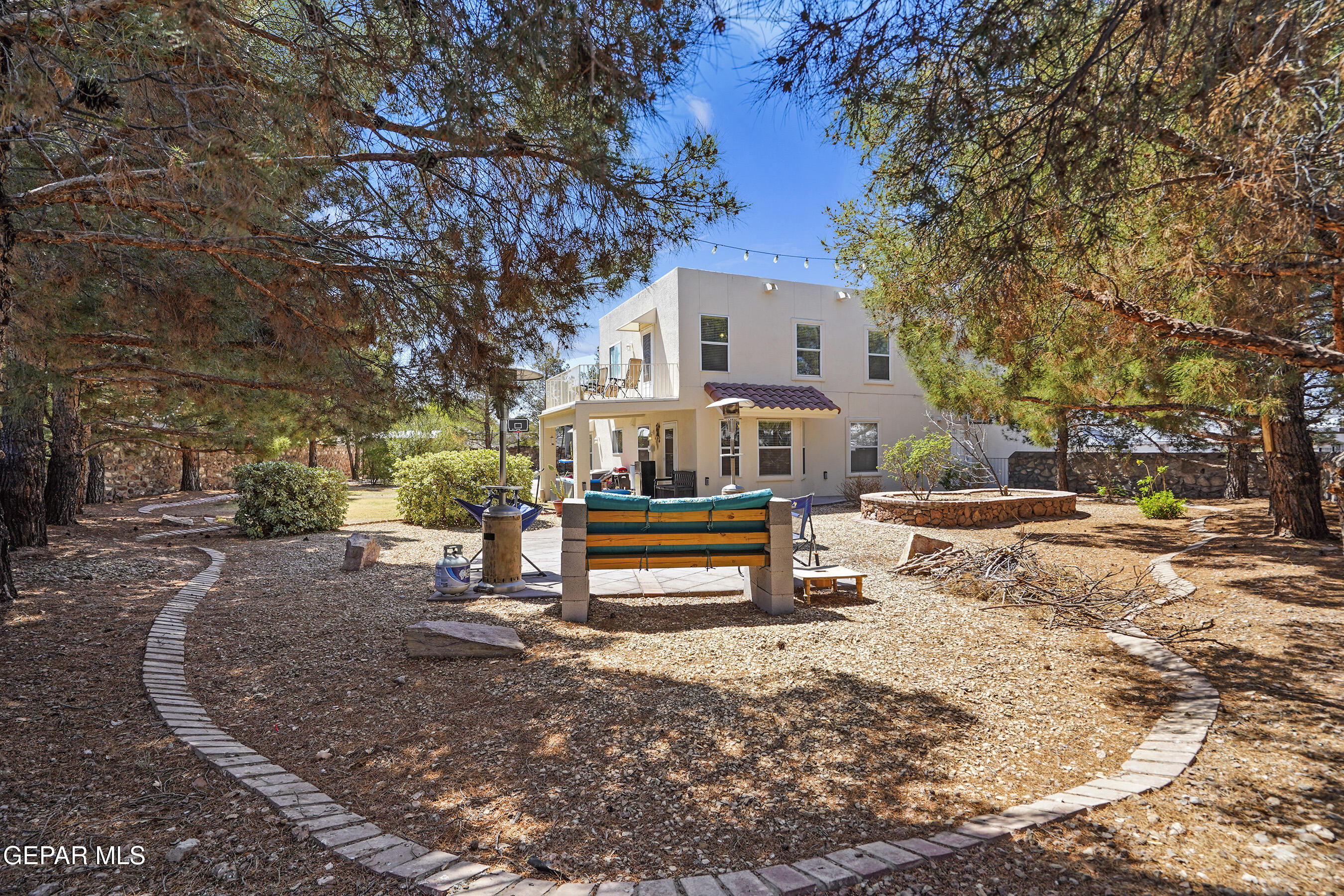 6842 PASATIEMPO Circle