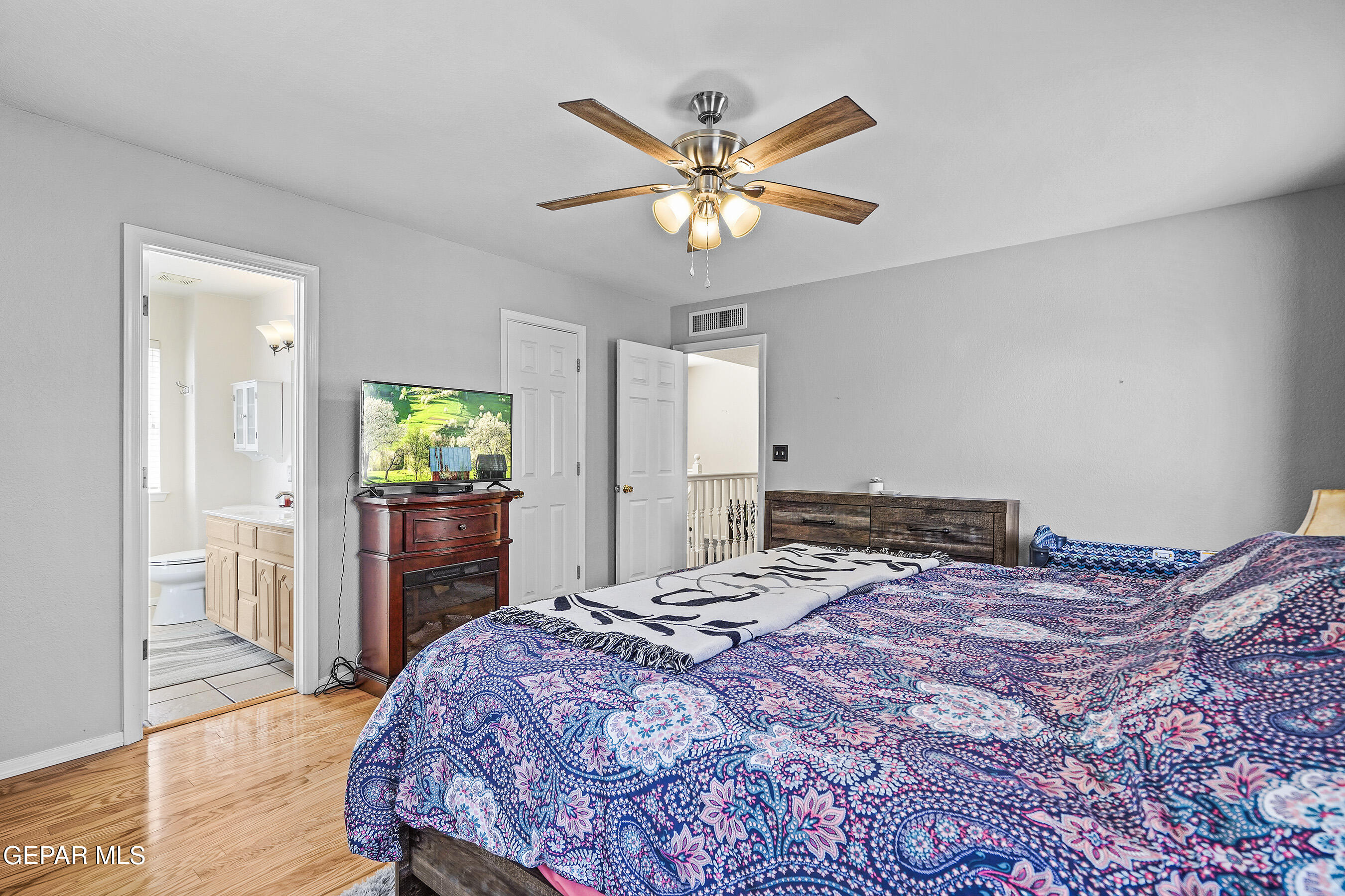 6842 PASATIEMPO Circle