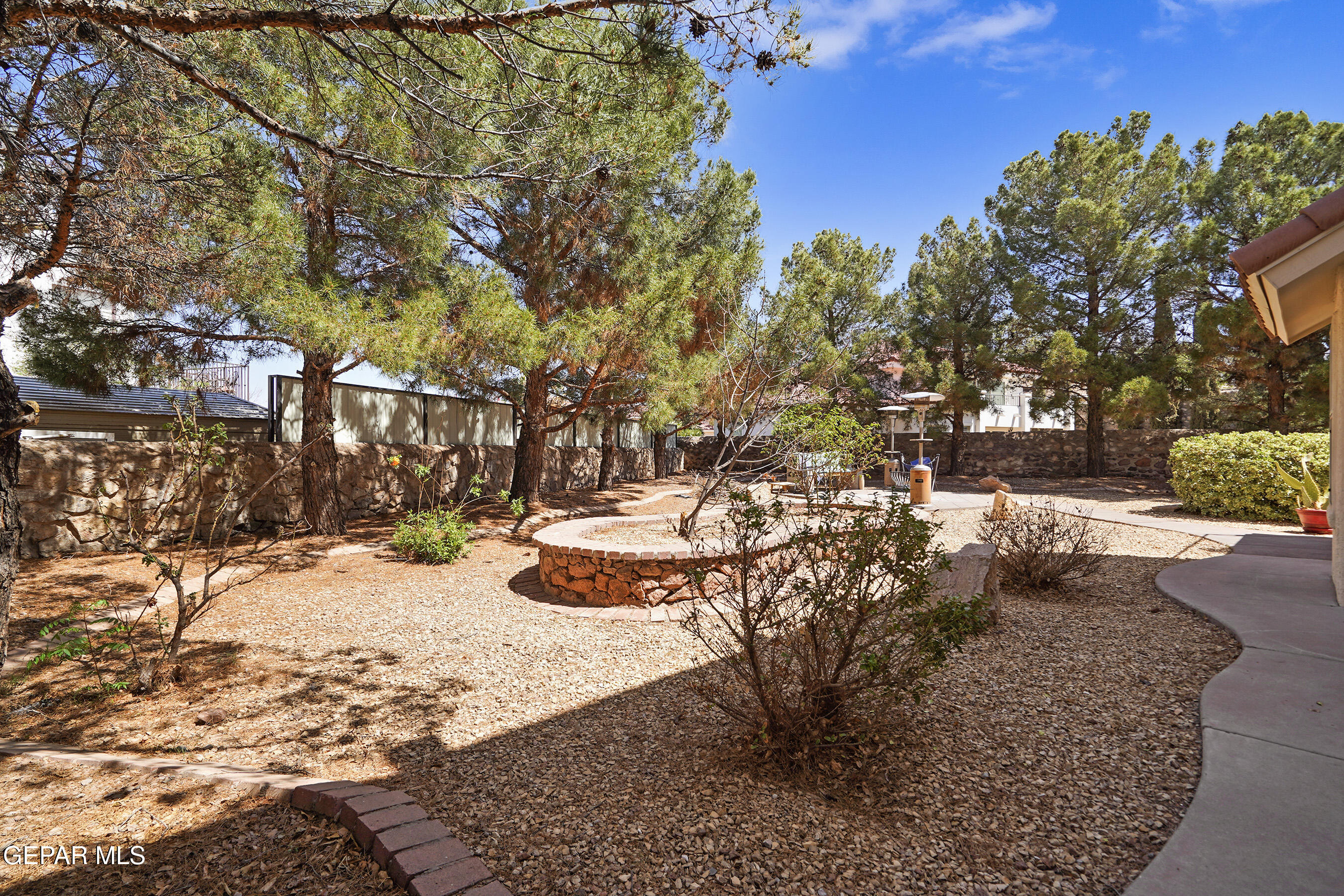 6842 PASATIEMPO Circle