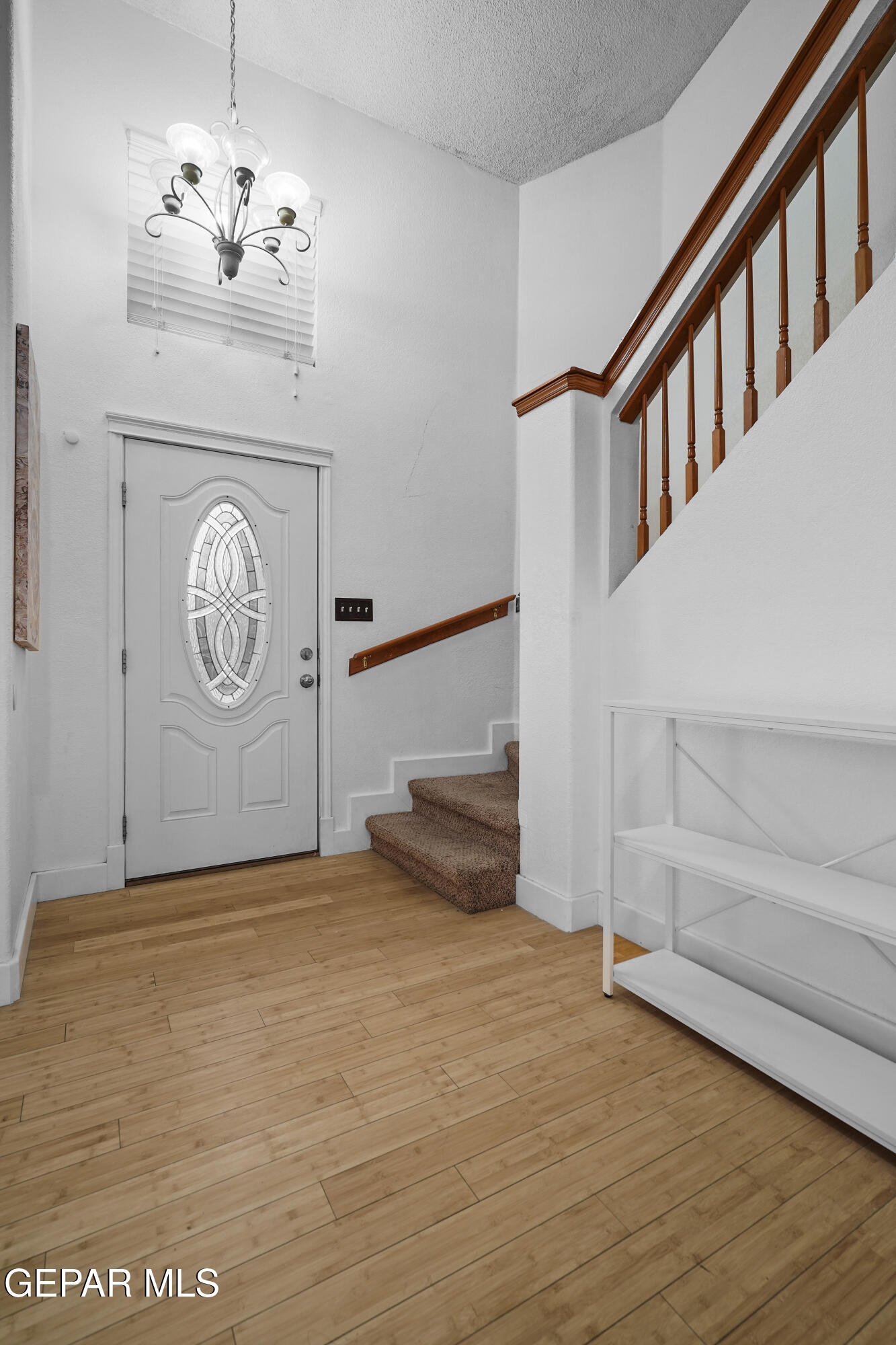 1332 CLAY BASKET Circle
