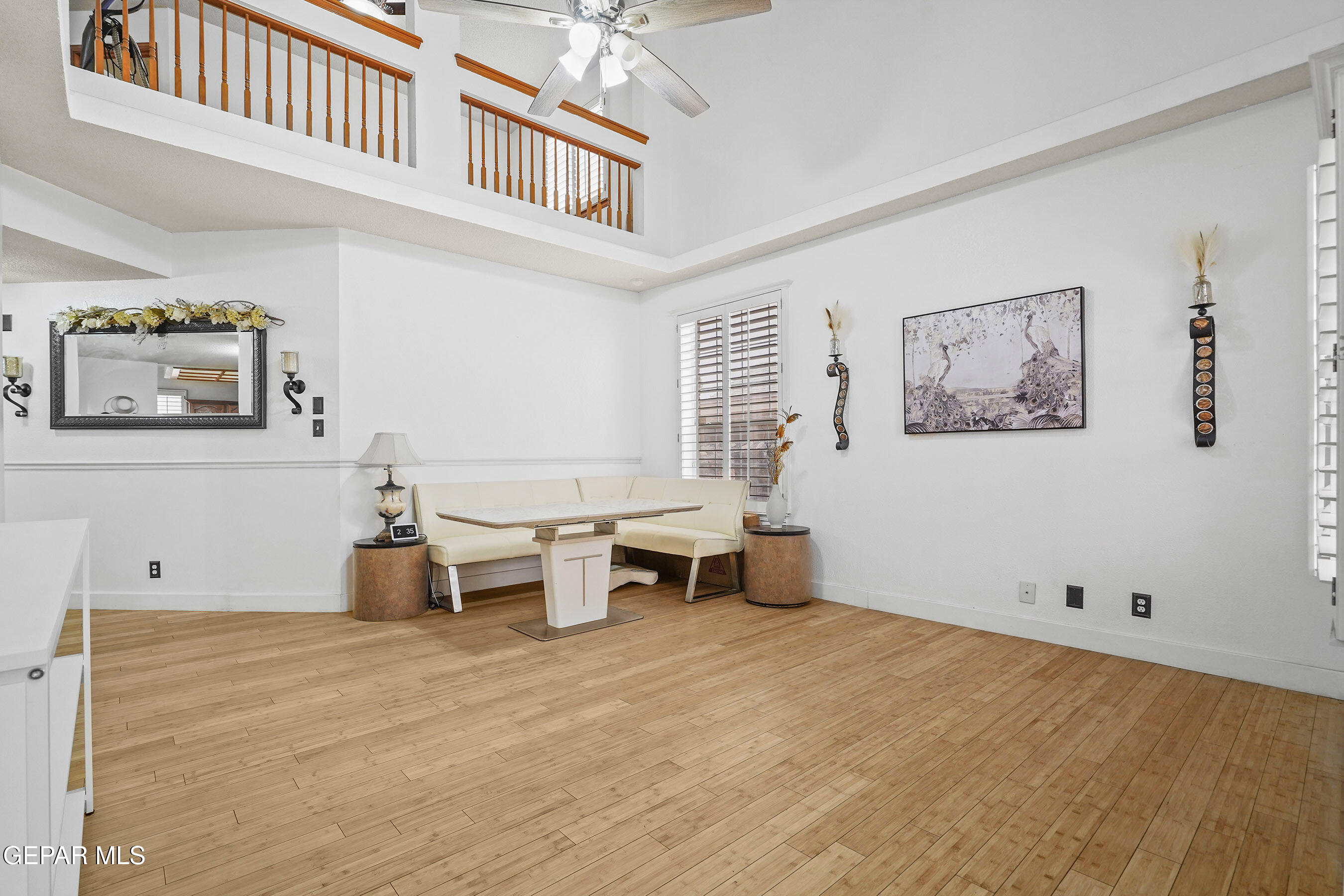 1332 CLAY BASKET Circle