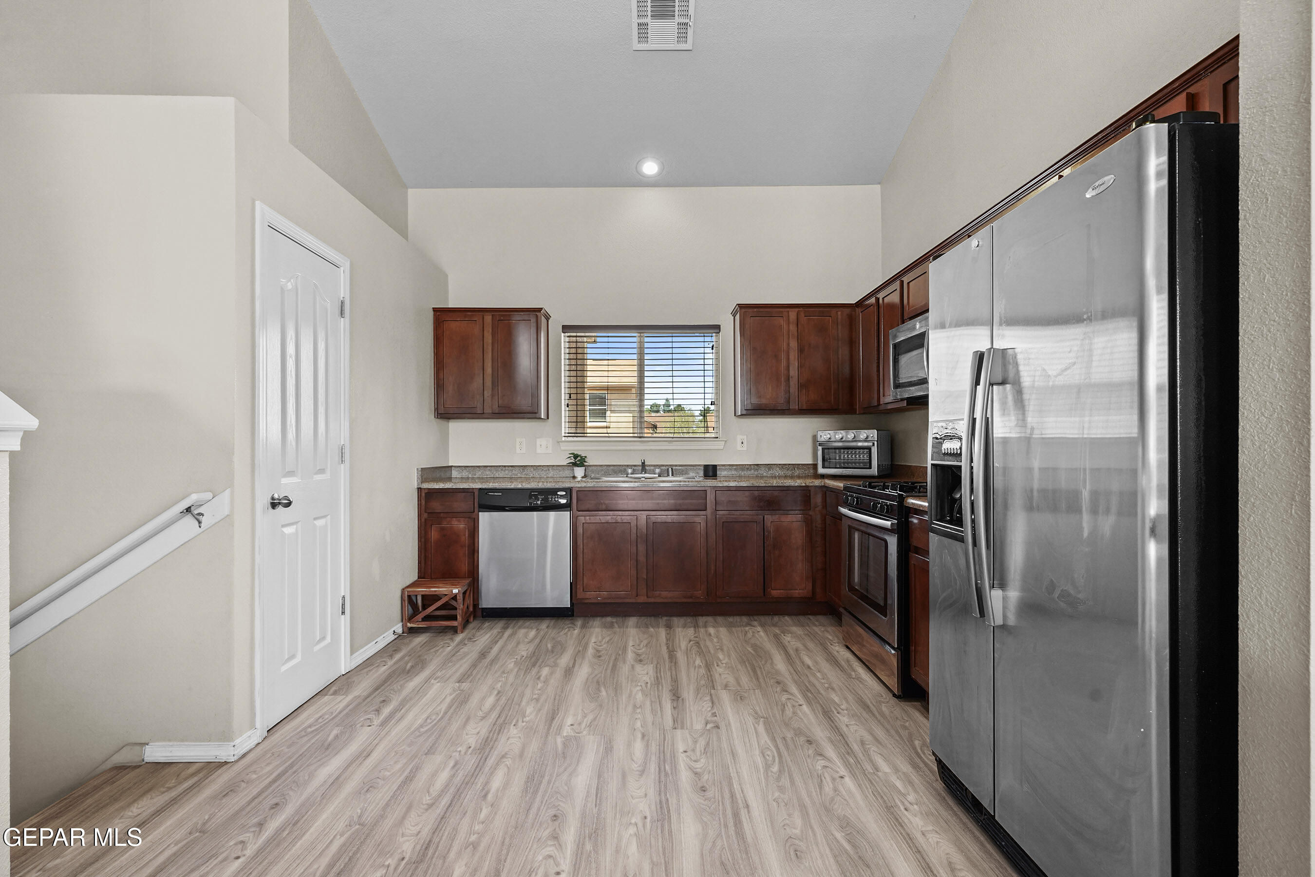 14185 SMOKEY POINT Drive