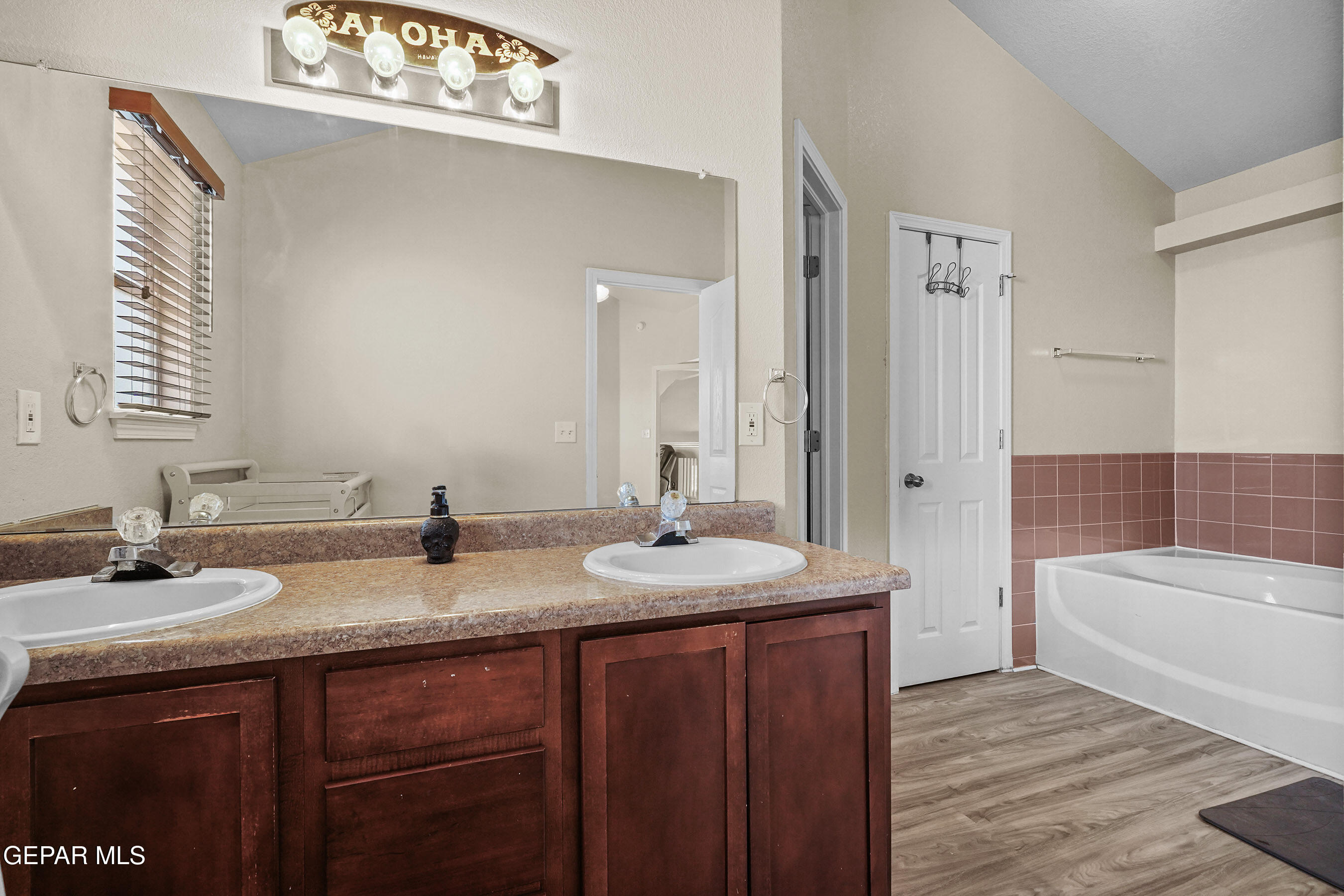 14185 SMOKEY POINT Drive
