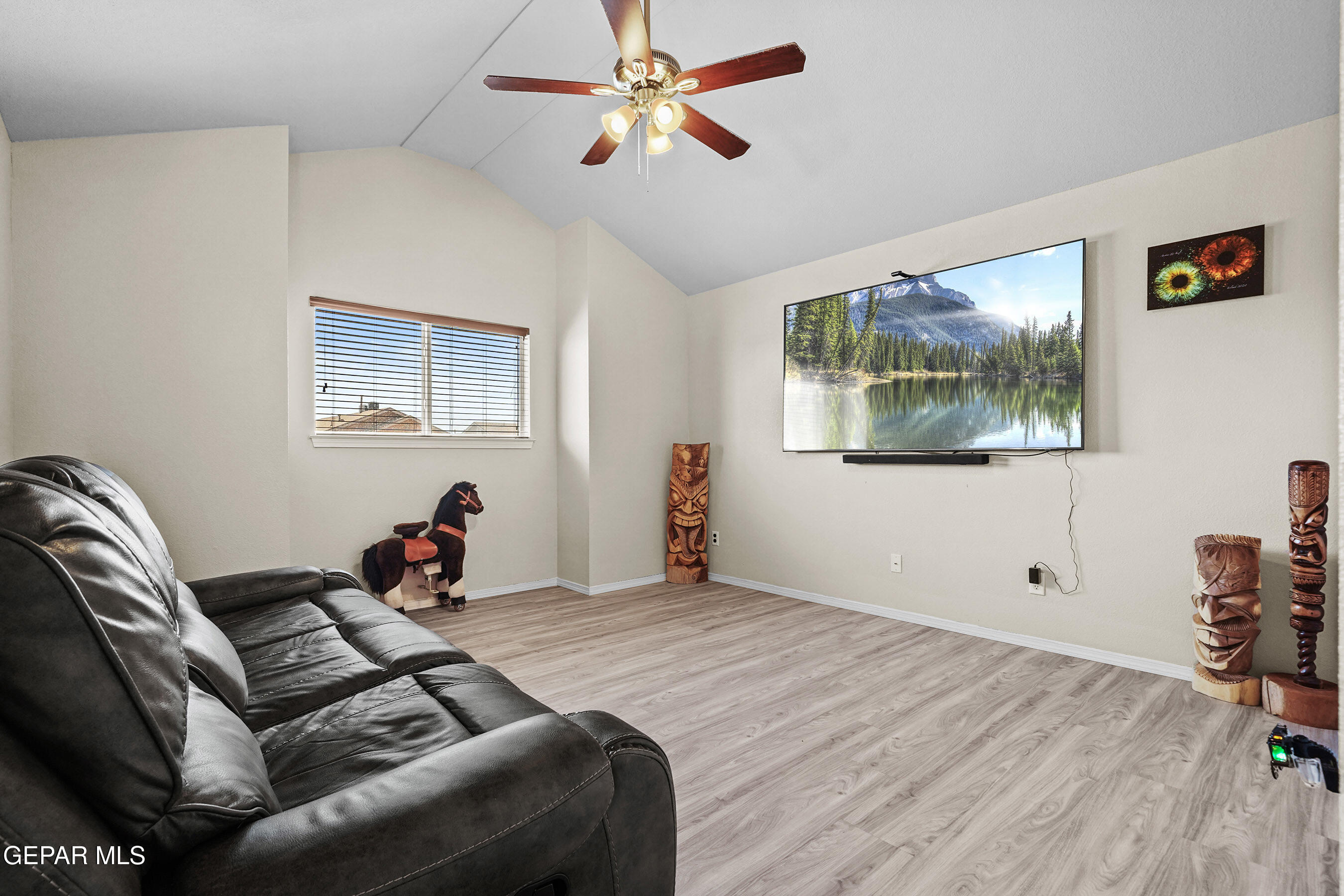 14185 SMOKEY POINT Drive