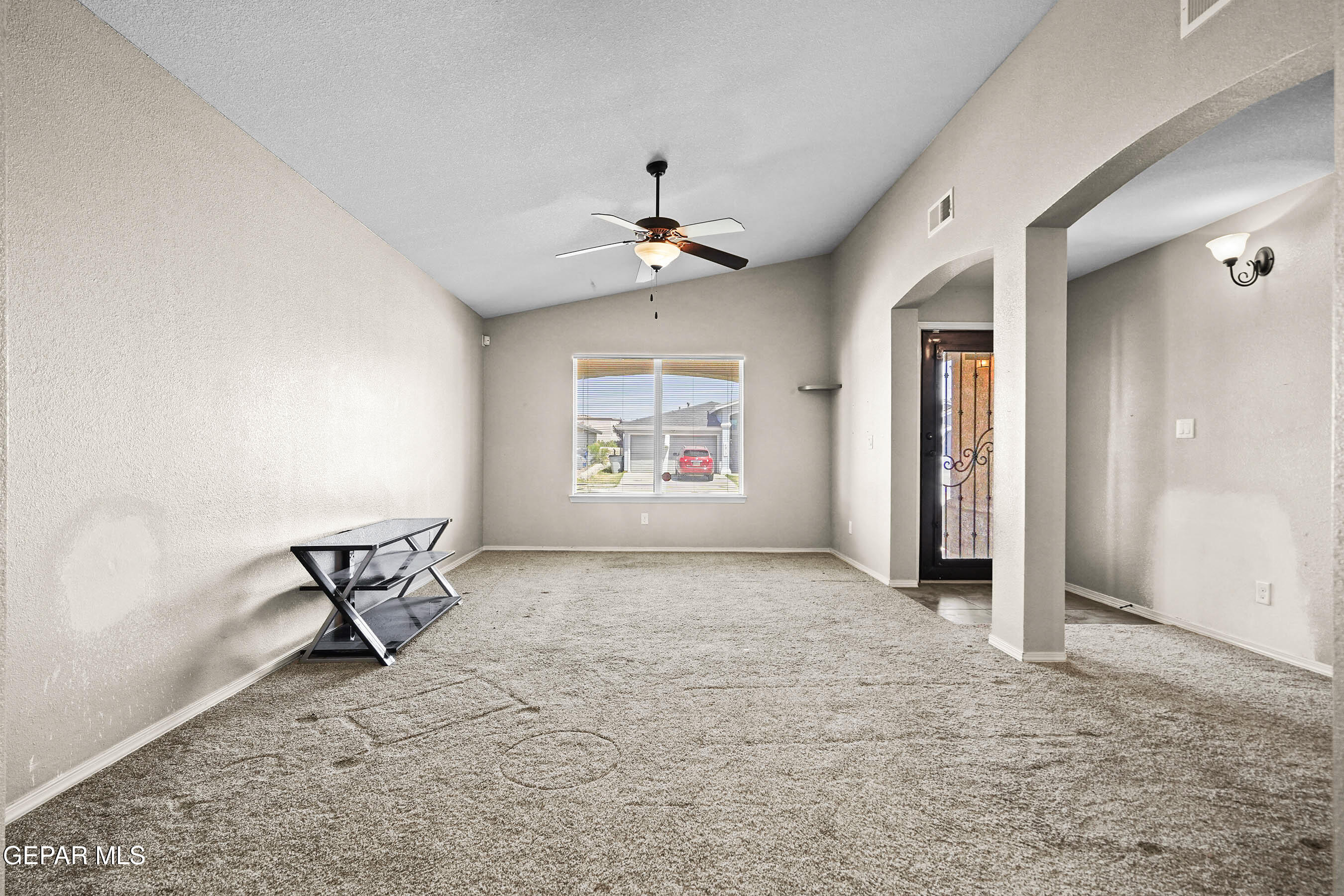 4916 GOLD RANCH Avenue