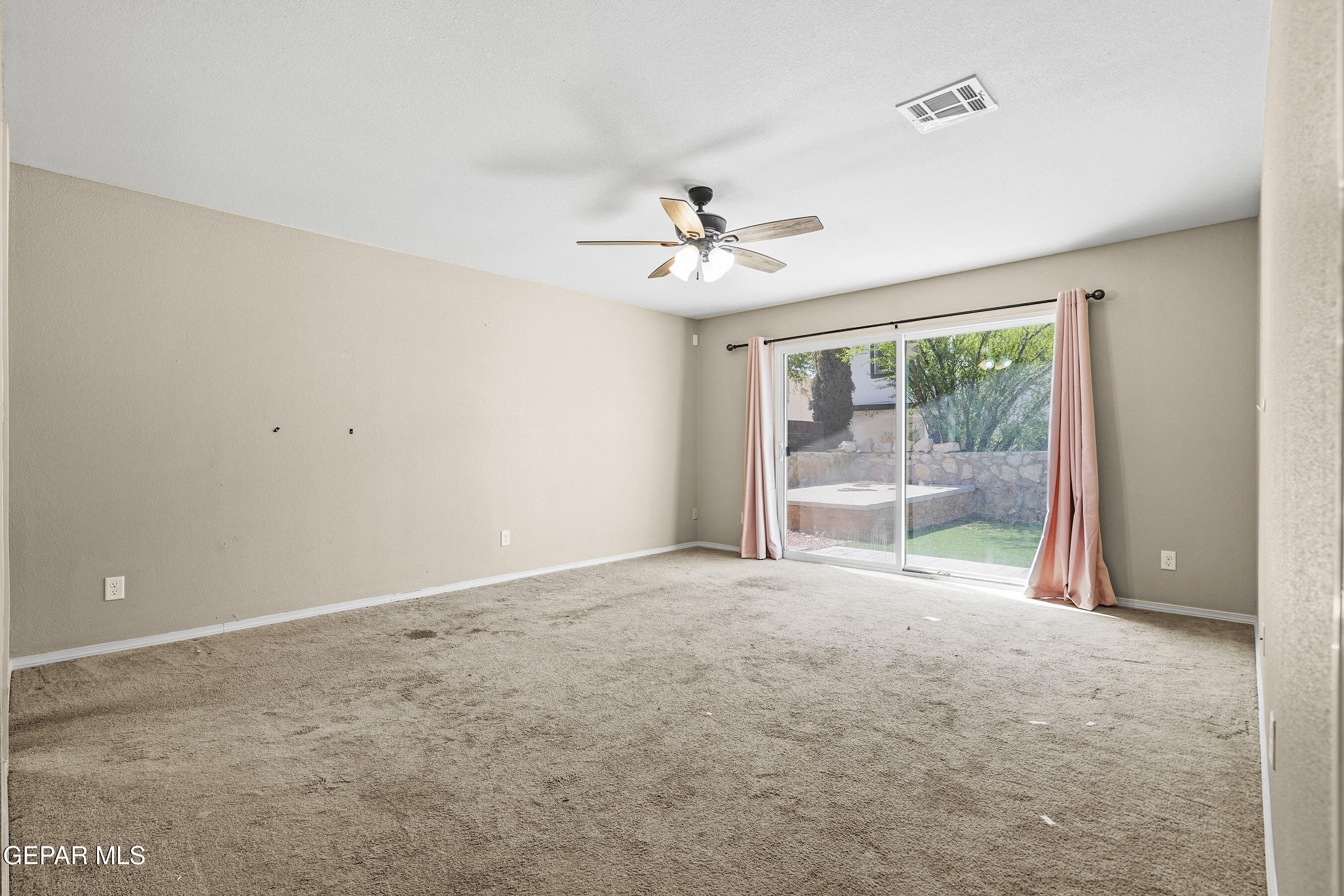 4916 GOLD RANCH Avenue