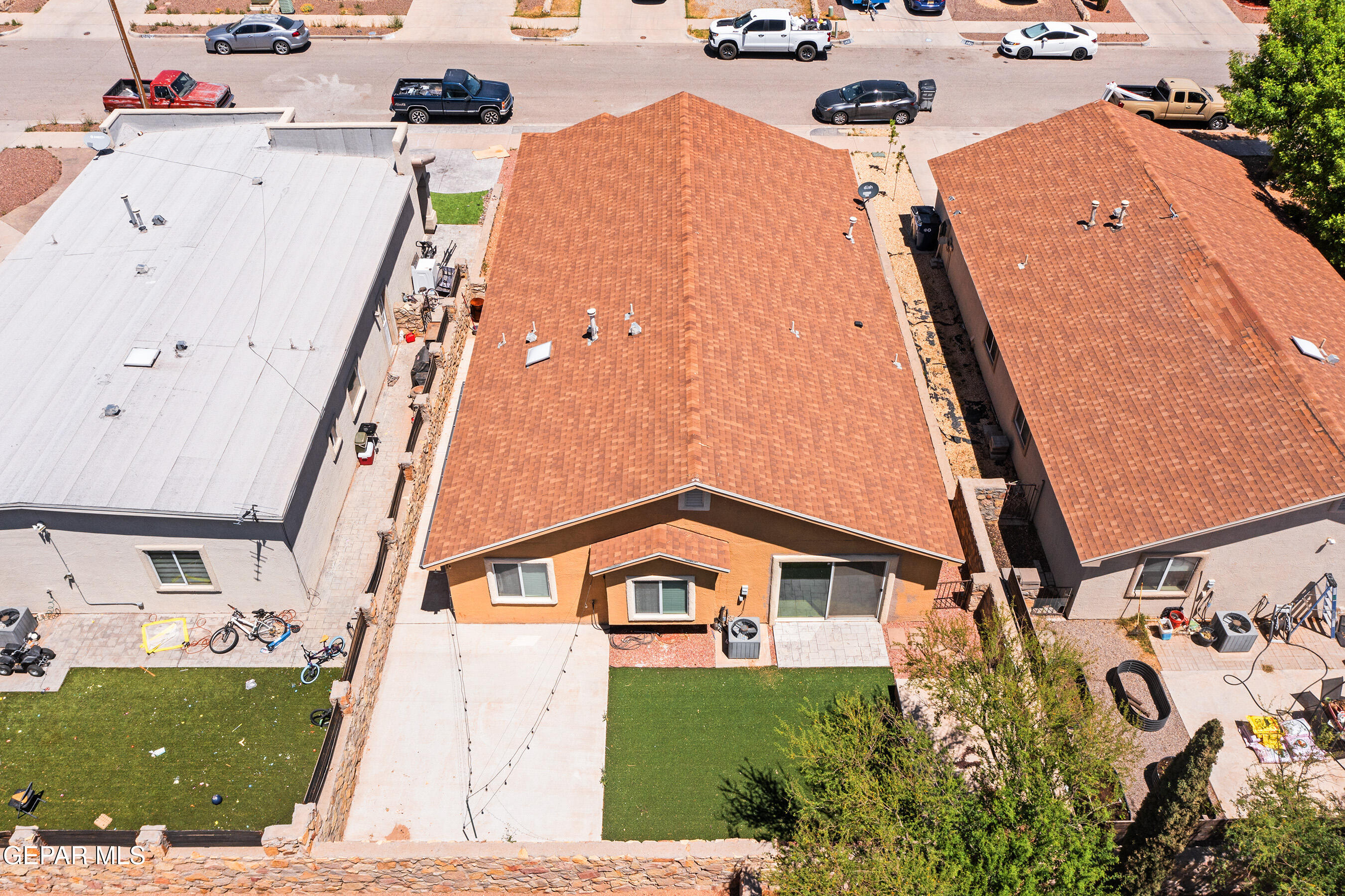 4916 GOLD RANCH Avenue