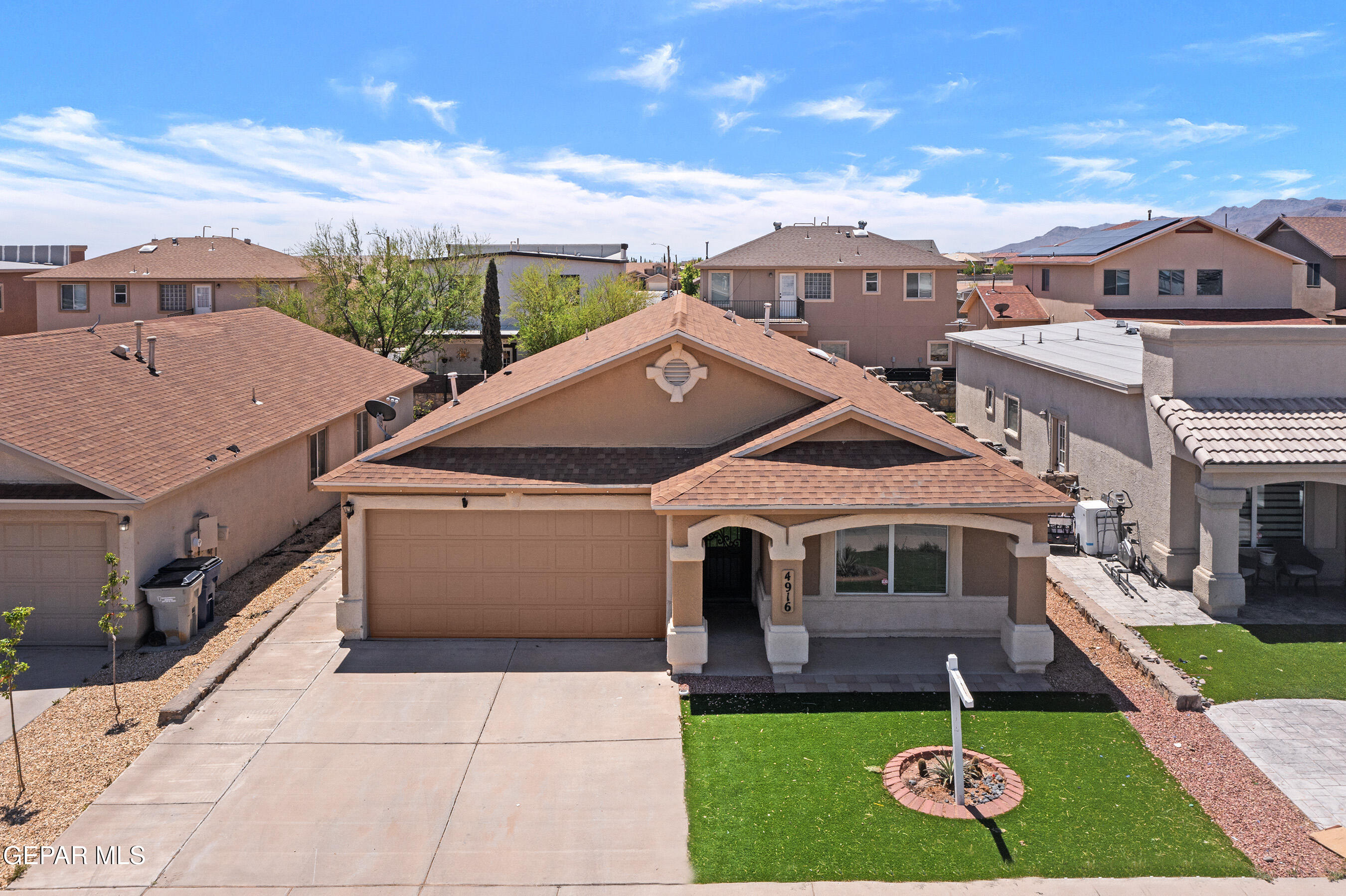 4916 GOLD RANCH Avenue