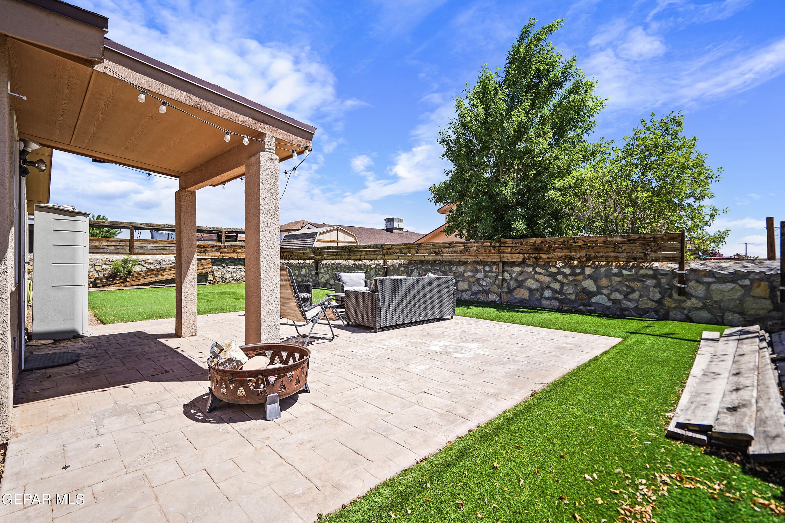 11400 PIFAS NEVAREZ Place