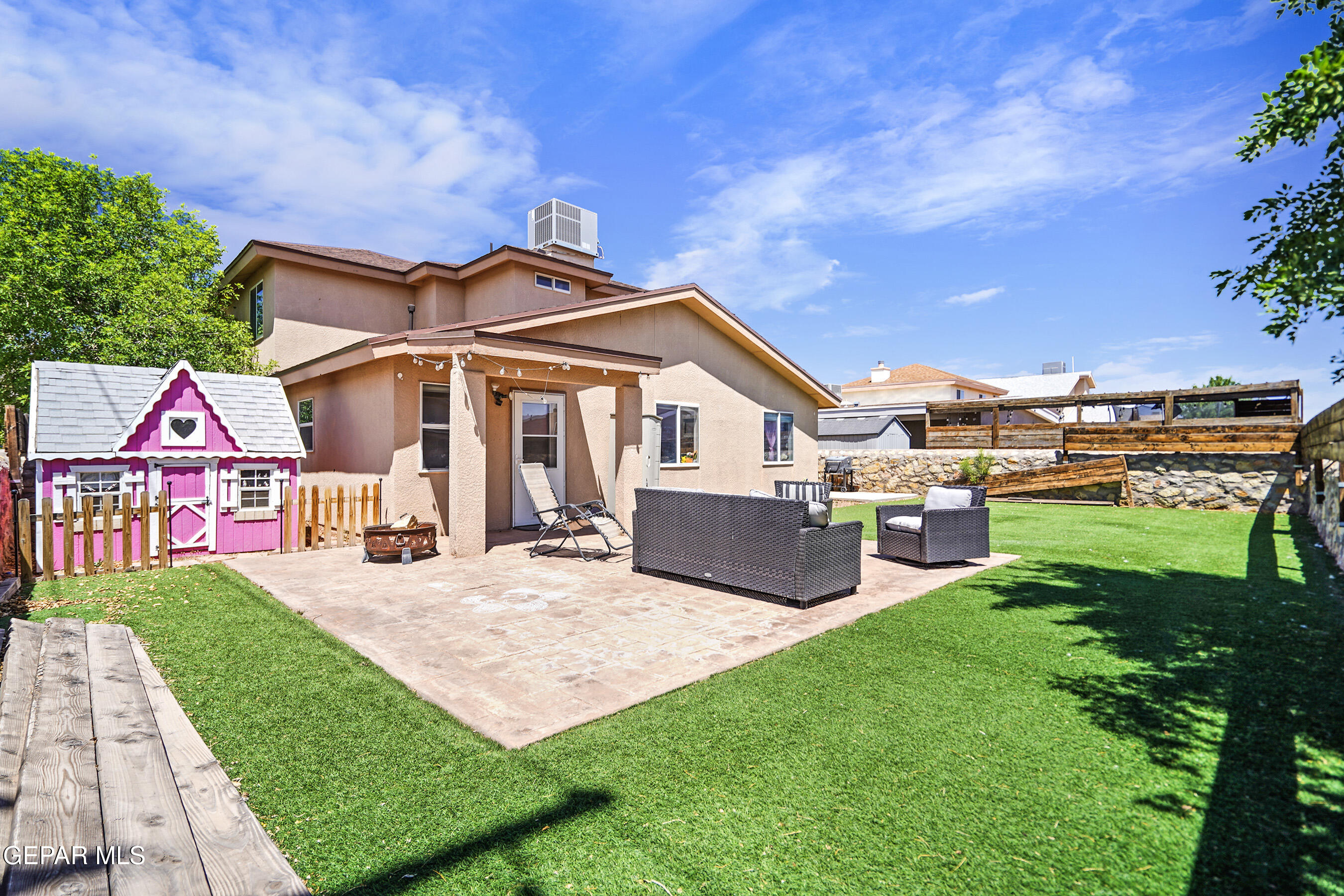 11400 PIFAS NEVAREZ Place