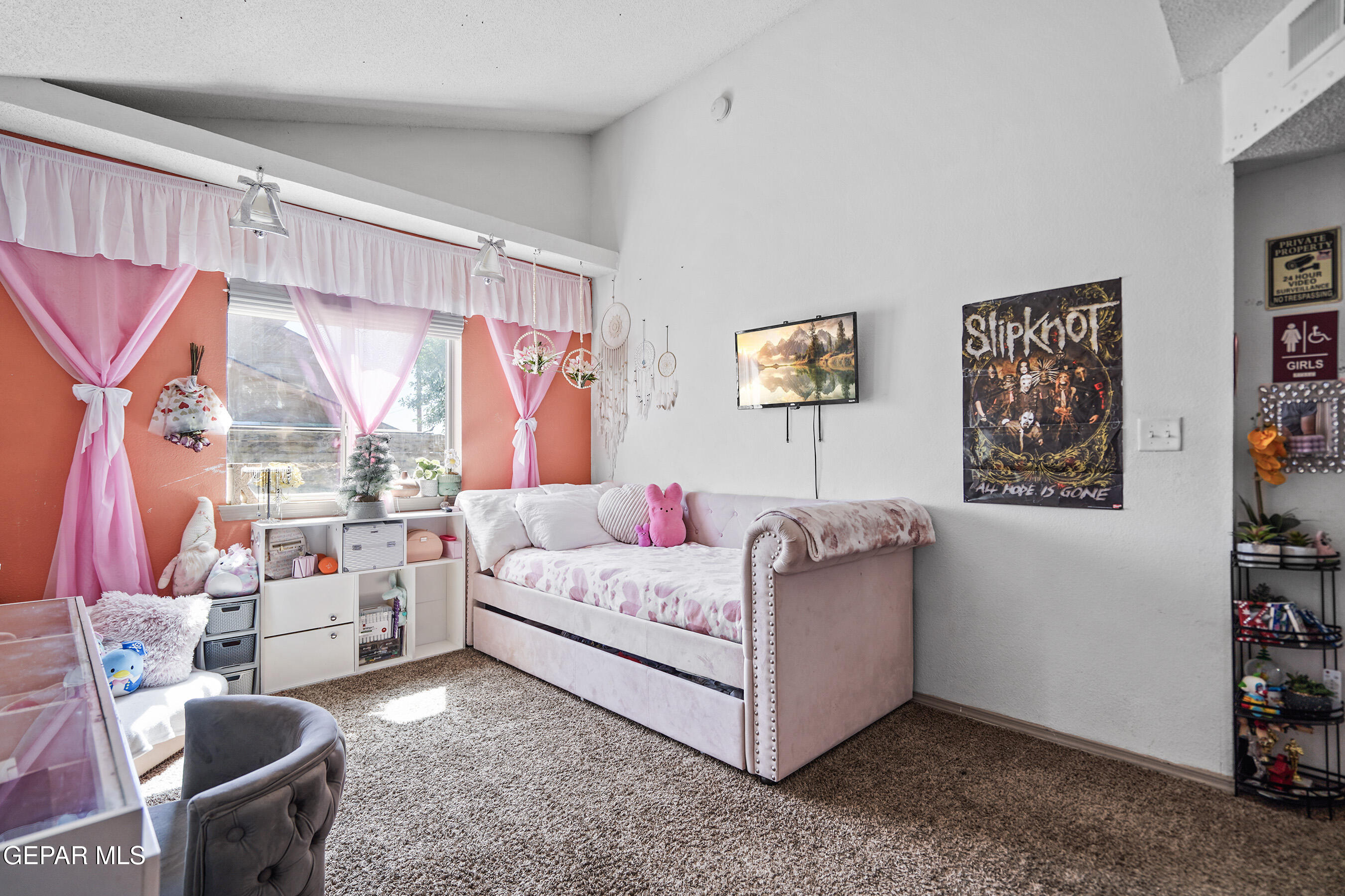 11400 PIFAS NEVAREZ Place