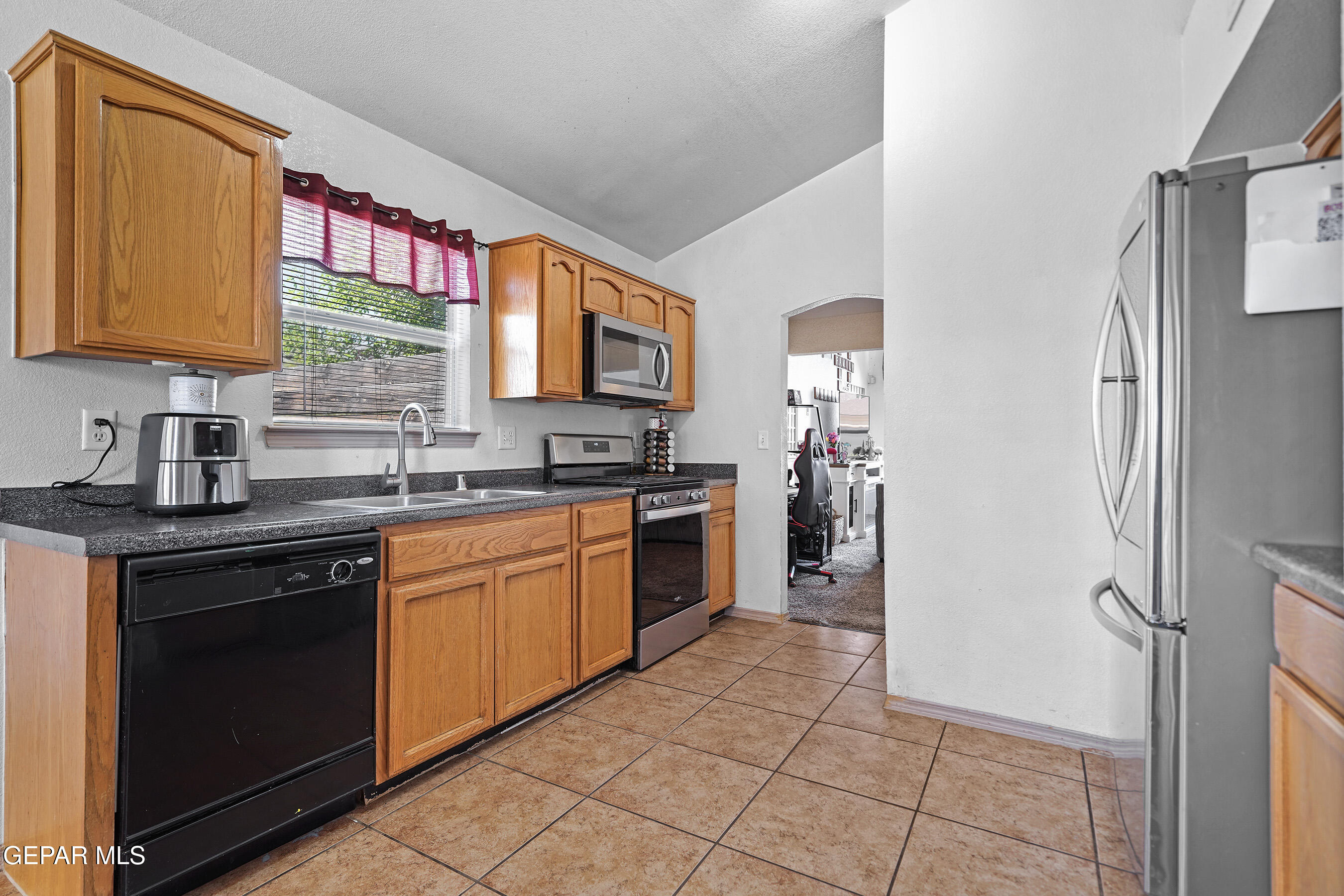 11400 PIFAS NEVAREZ Place
