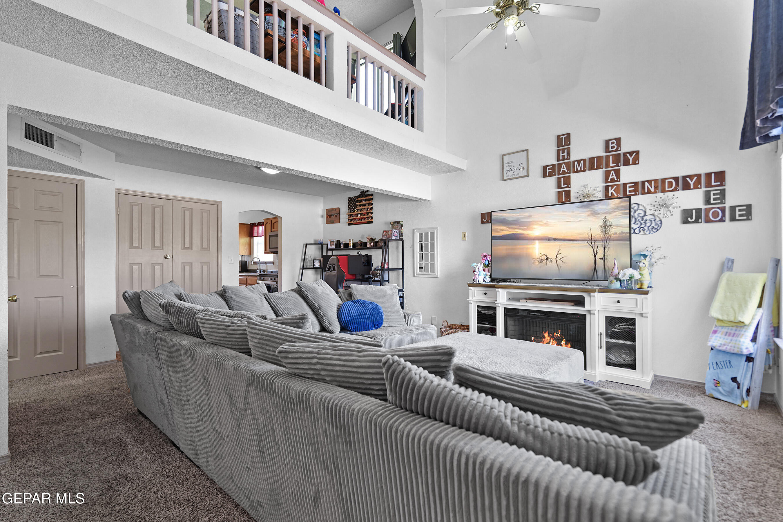 11400 PIFAS NEVAREZ Place