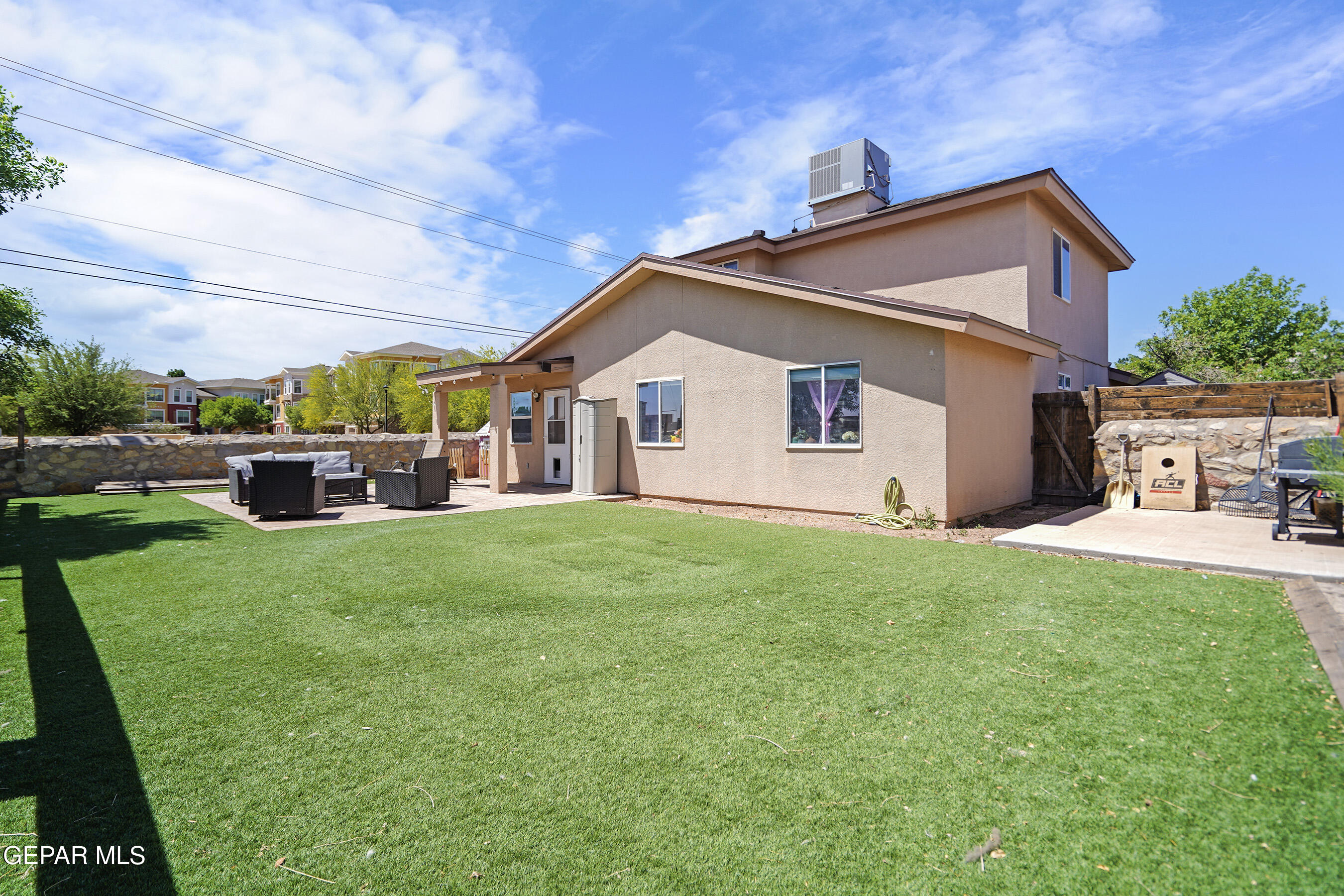 11400 PIFAS NEVAREZ Place