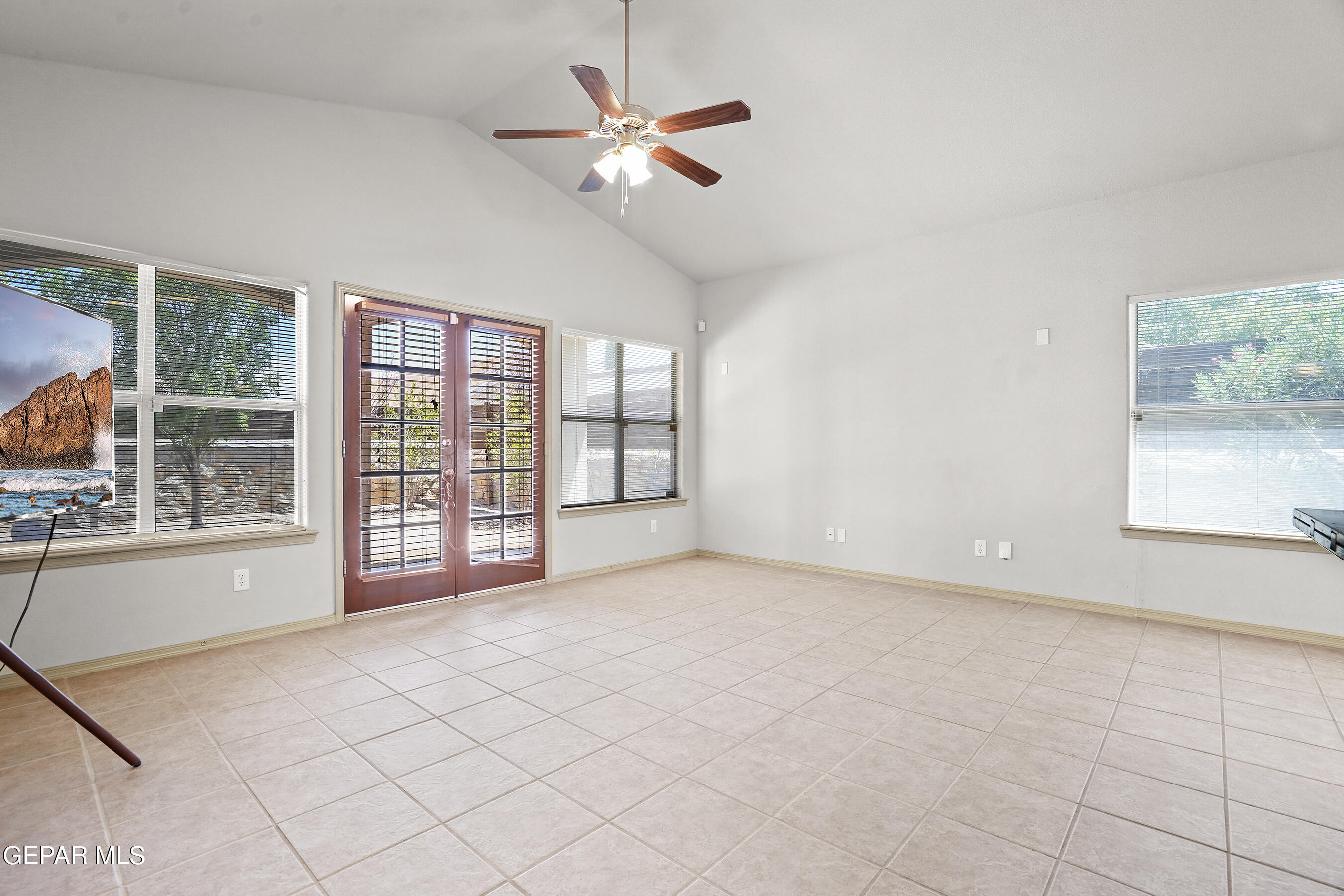 5480 IGNACIO FRIAS Drive