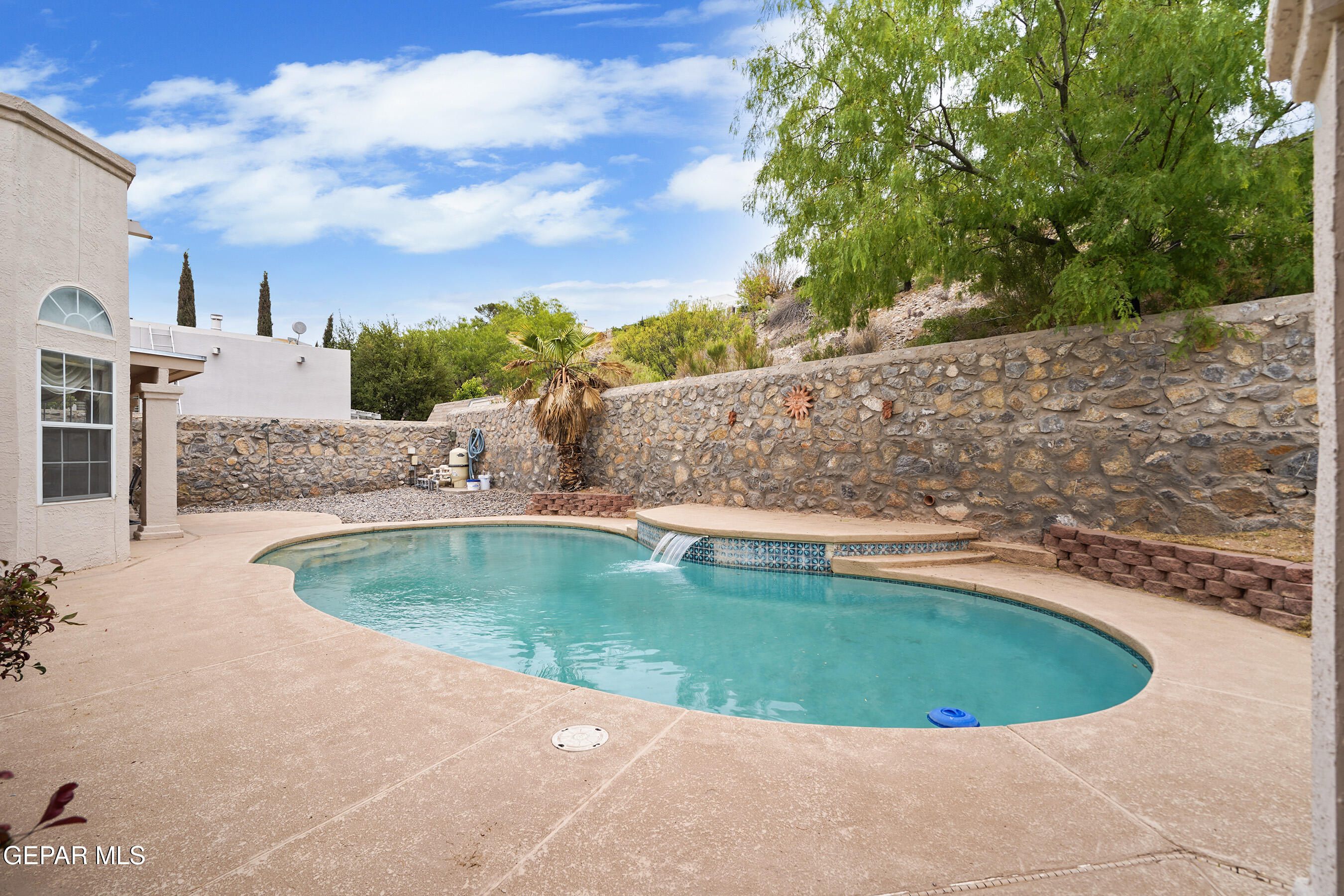 6248 LOS BANCOS Drive