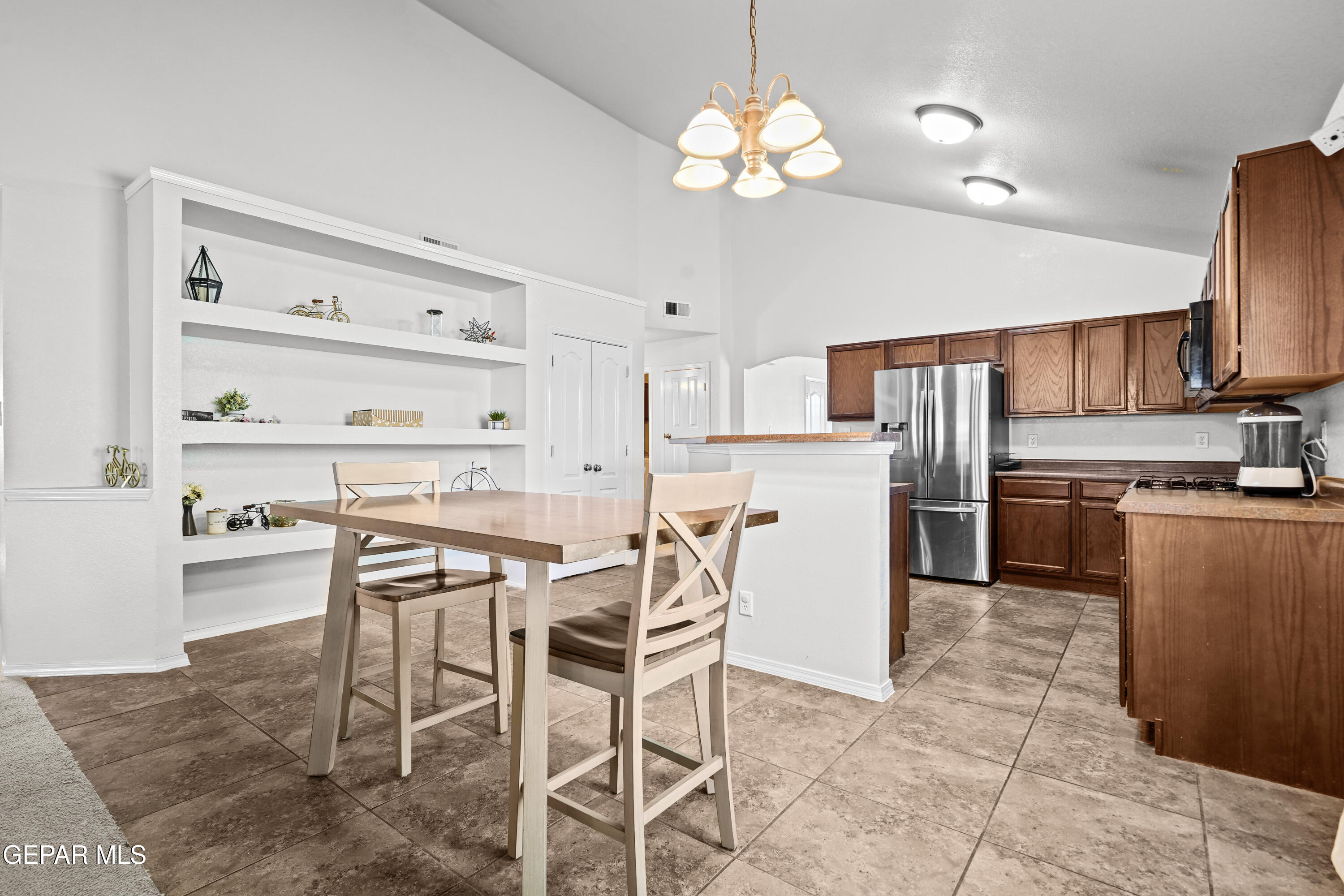 5044 STAMPEDE Drive