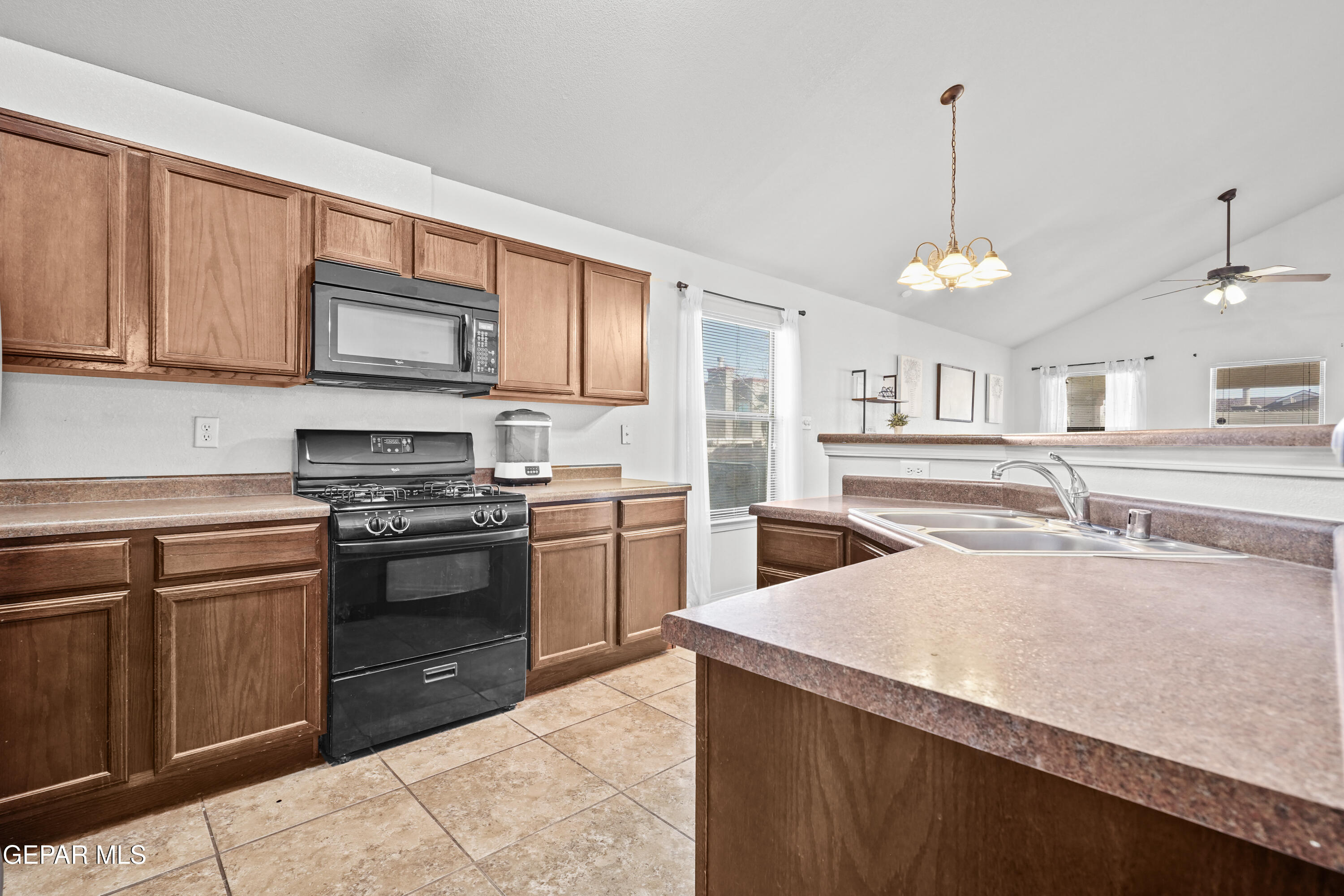 5044 STAMPEDE Drive
