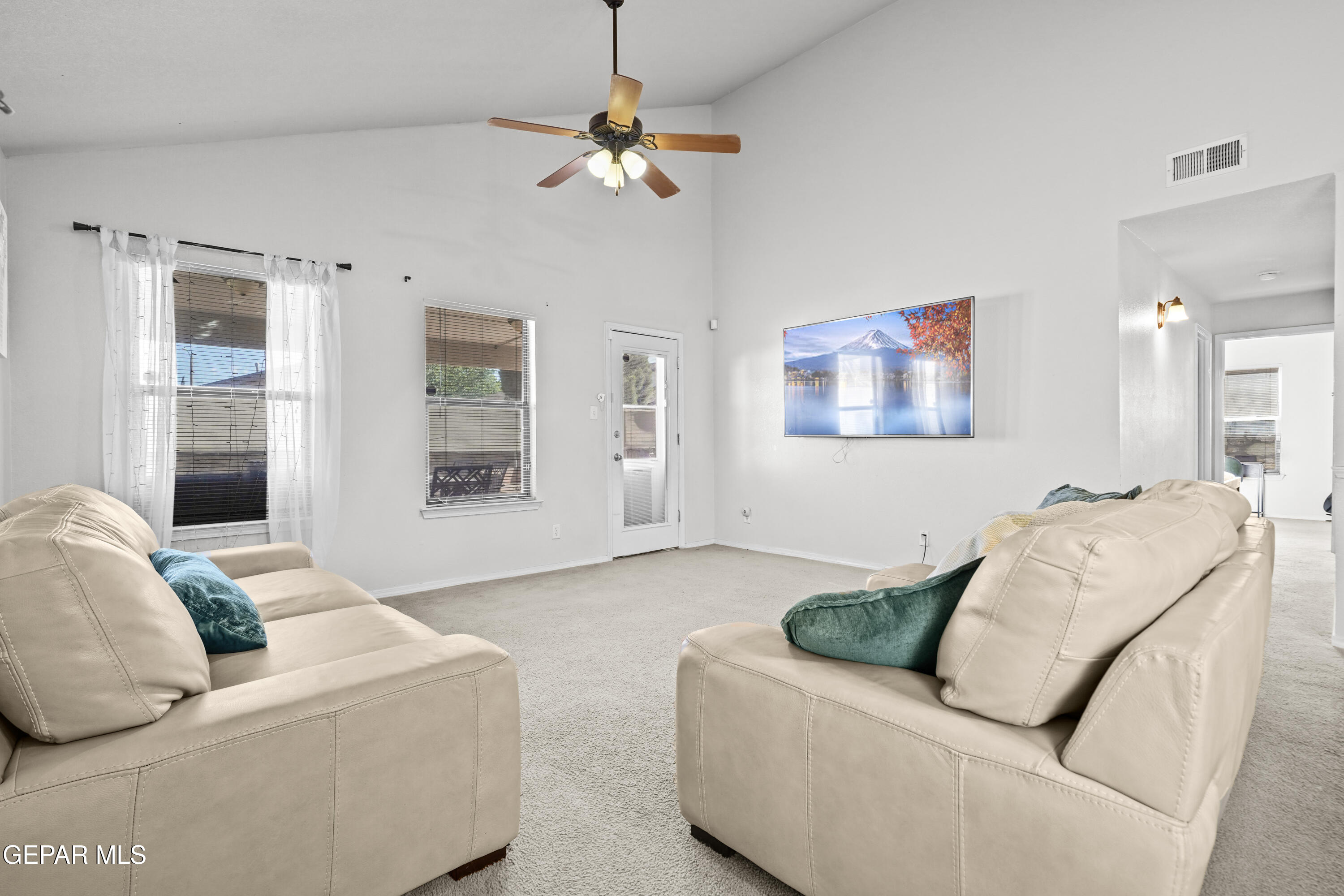 5044 STAMPEDE Drive