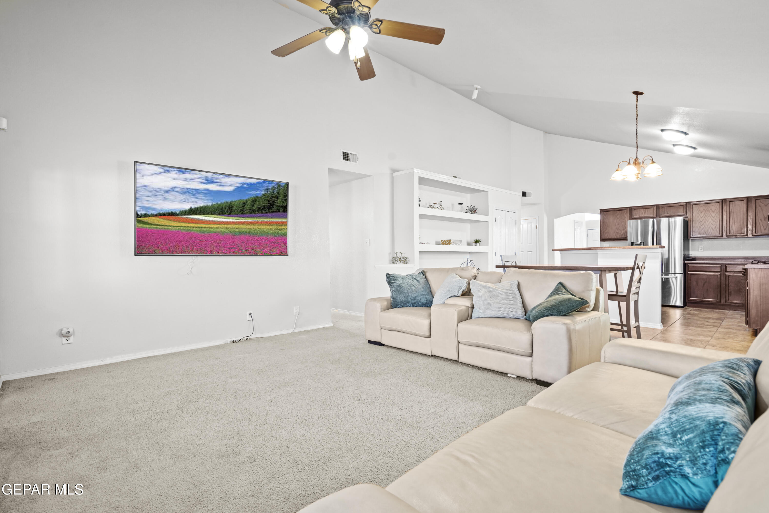 5044 STAMPEDE Drive