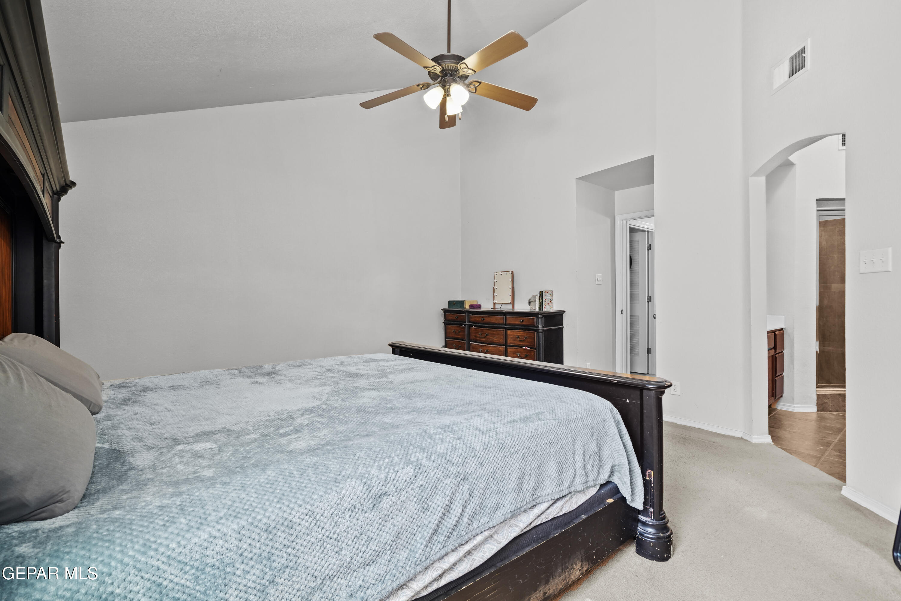 5044 STAMPEDE Drive