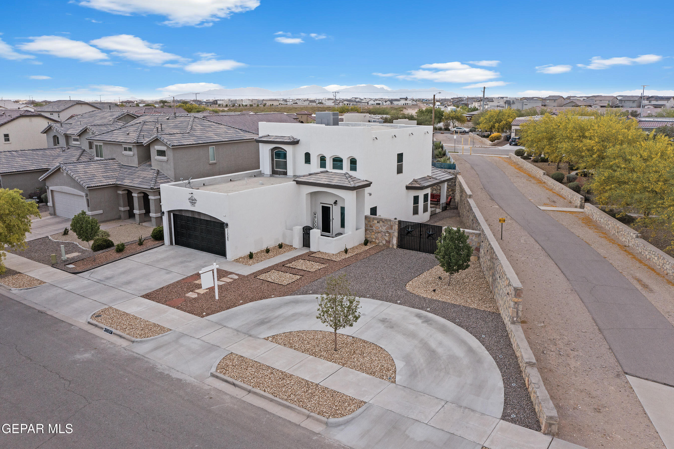 13589 Lancashire Street