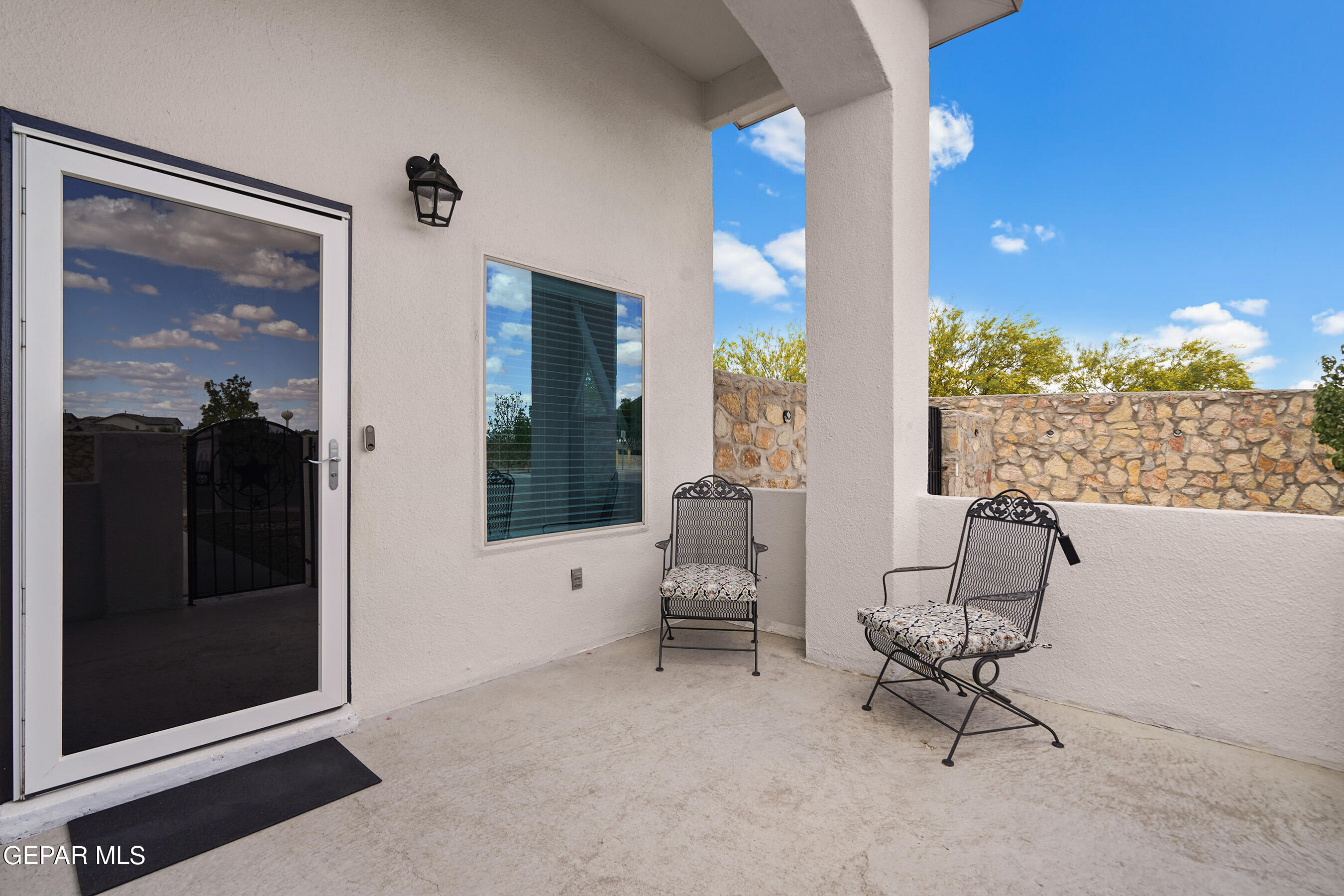 13589 Lancashire Street