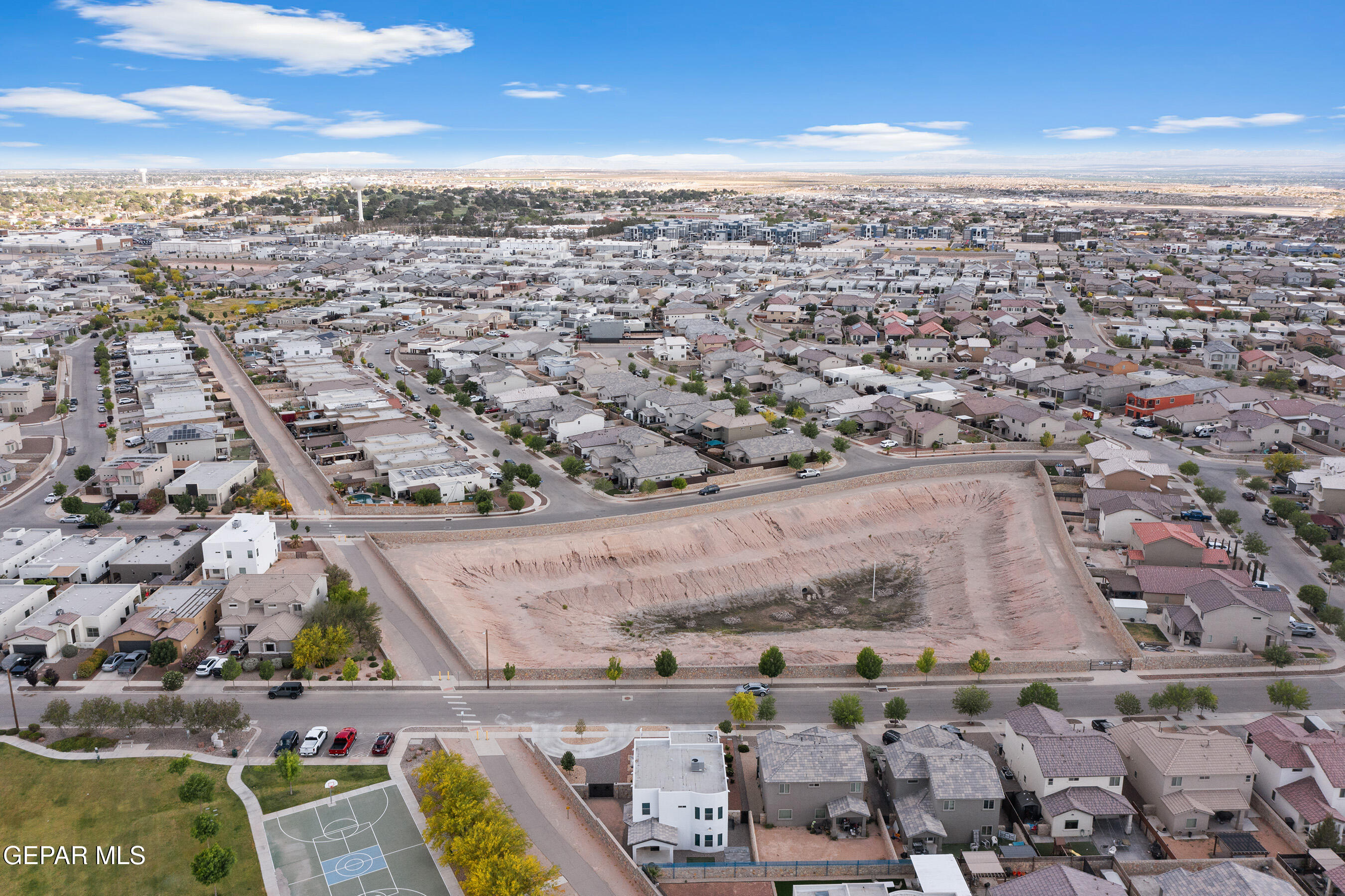 13589 Lancashire Street