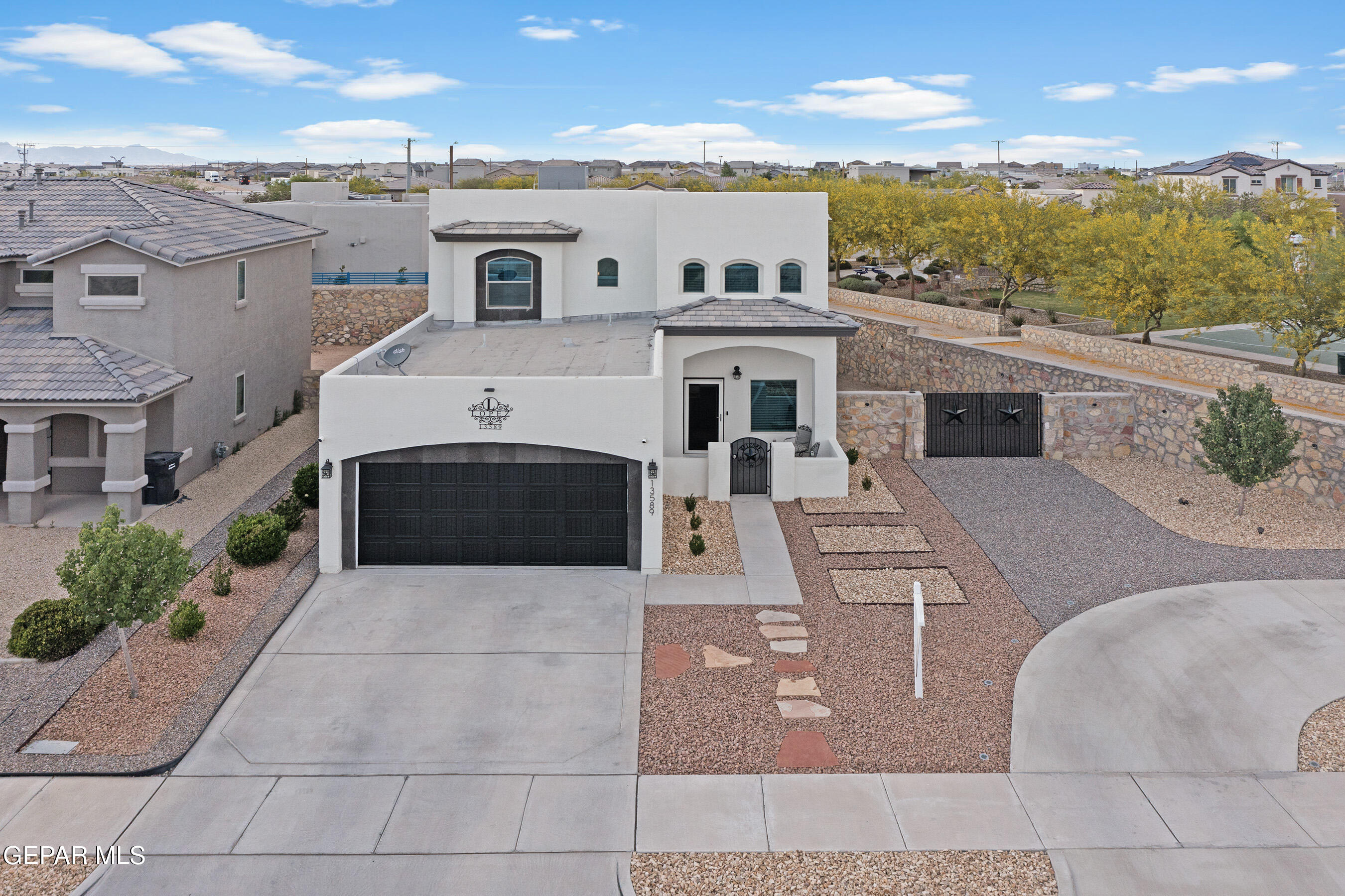 13589 Lancashire Street