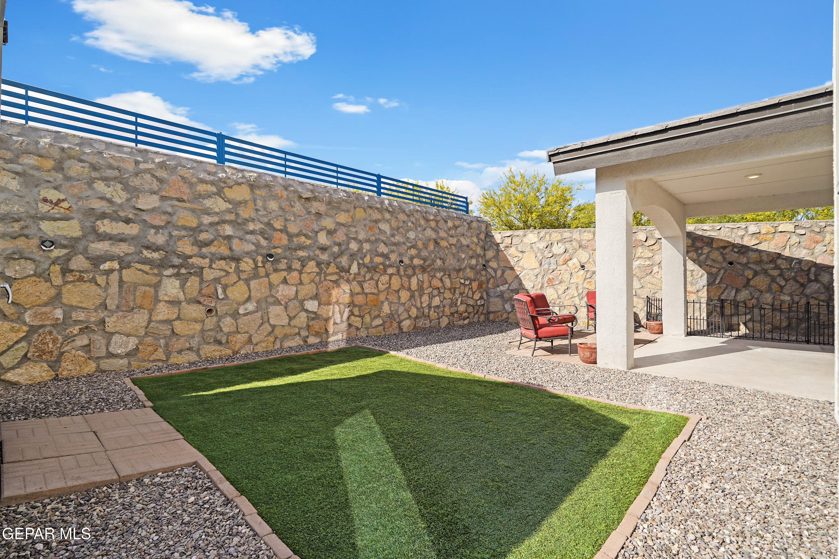 13589 Lancashire Street