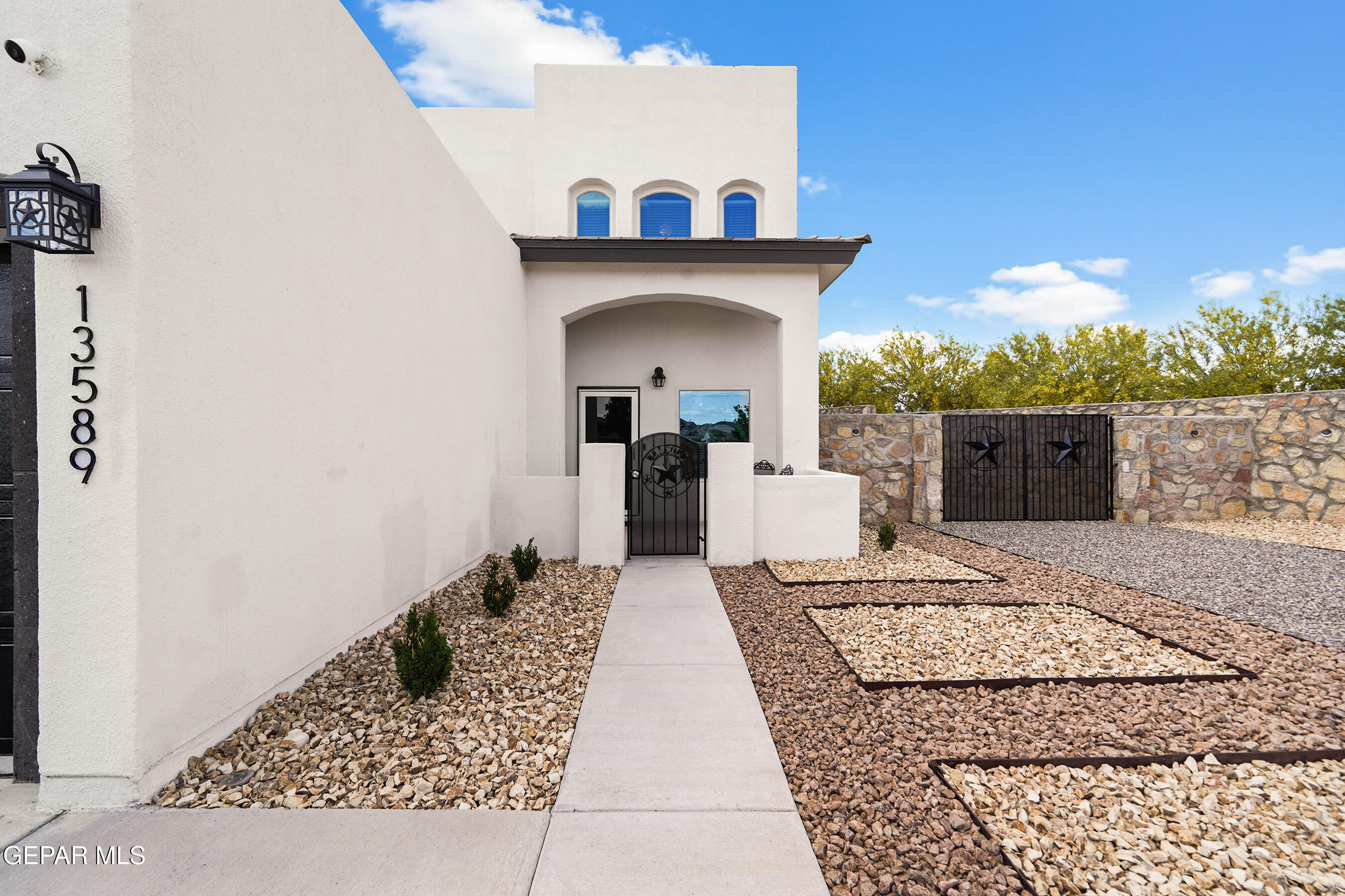 13589 Lancashire Street