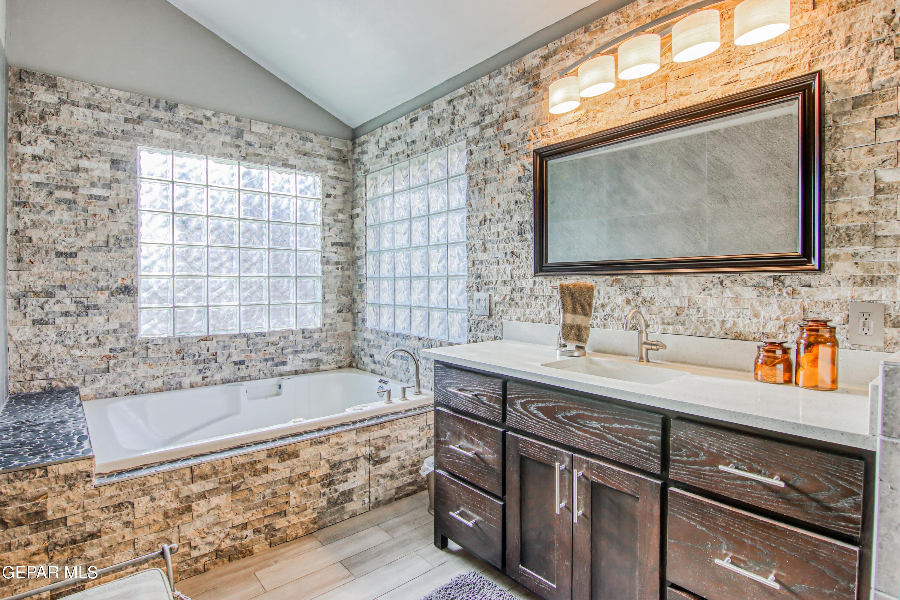 1625 Camino Bello Lane