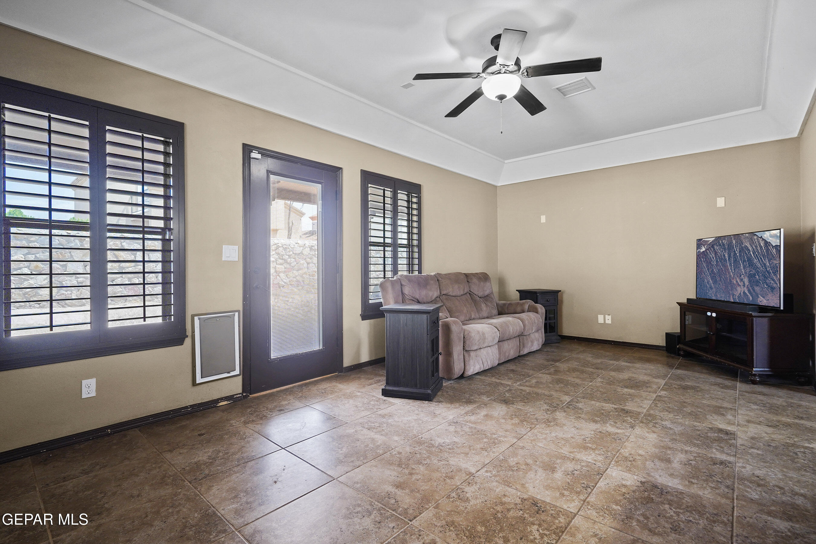 5353 JOSE DURAN Lane