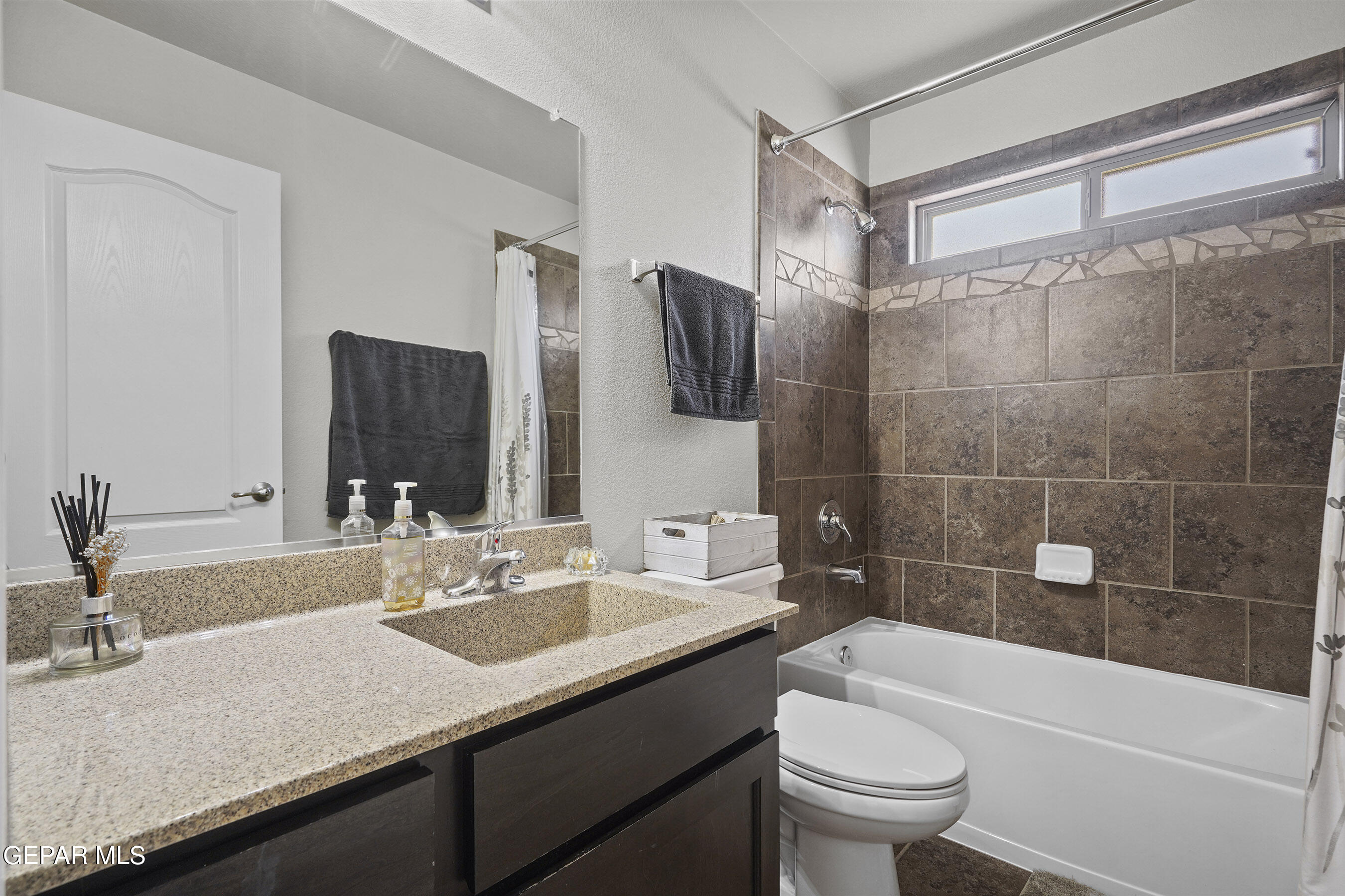 7237 DUST STORM Lane