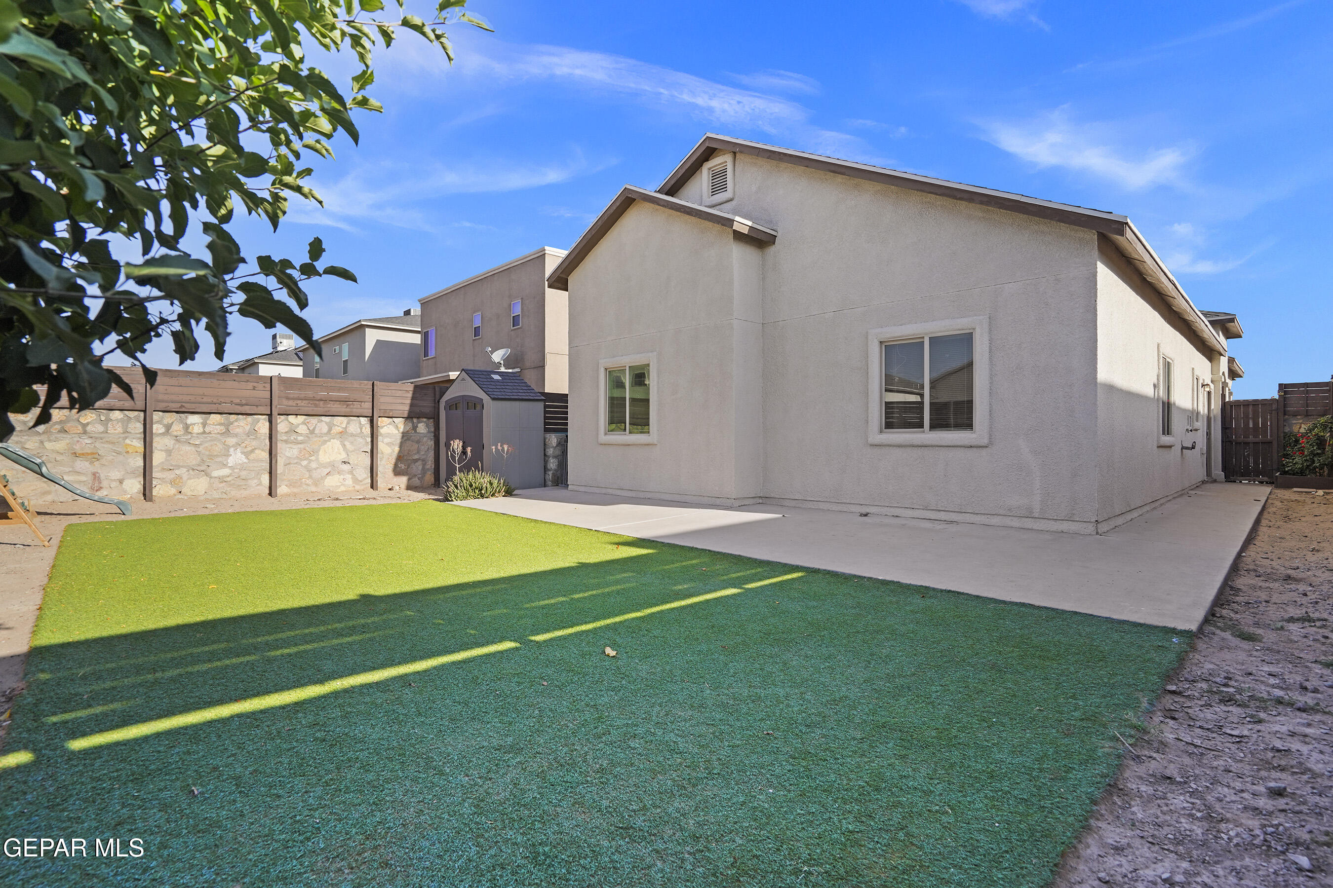 14218 CHARLES POLLOCK Avenue