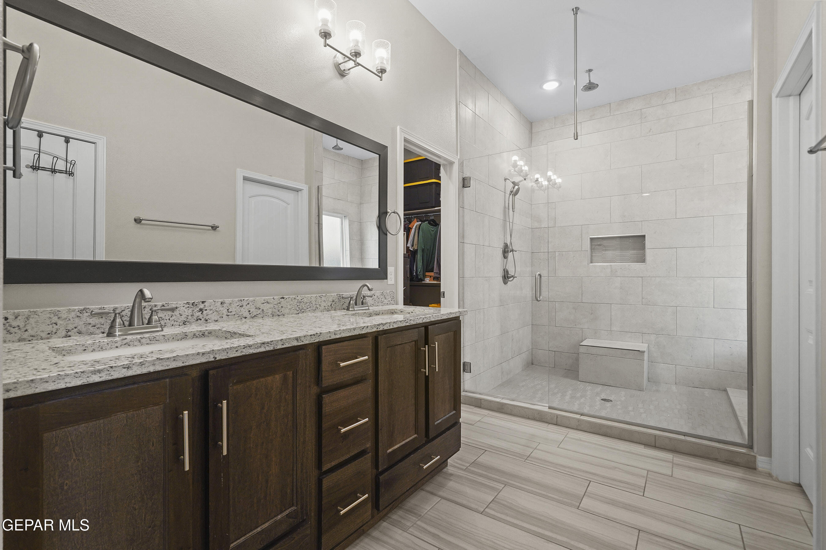 2305 ENCHANTED QUAIL