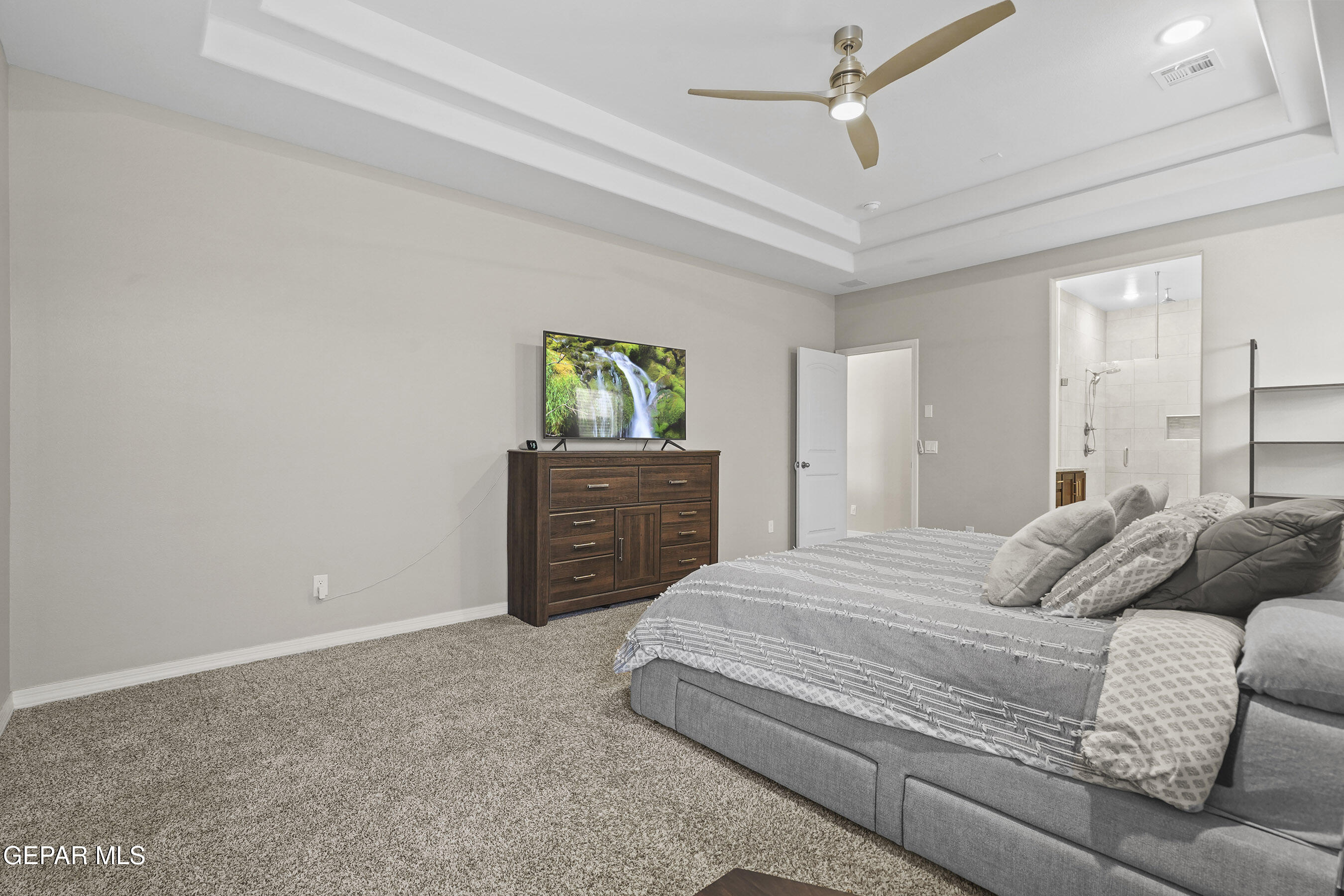 2305 ENCHANTED QUAIL