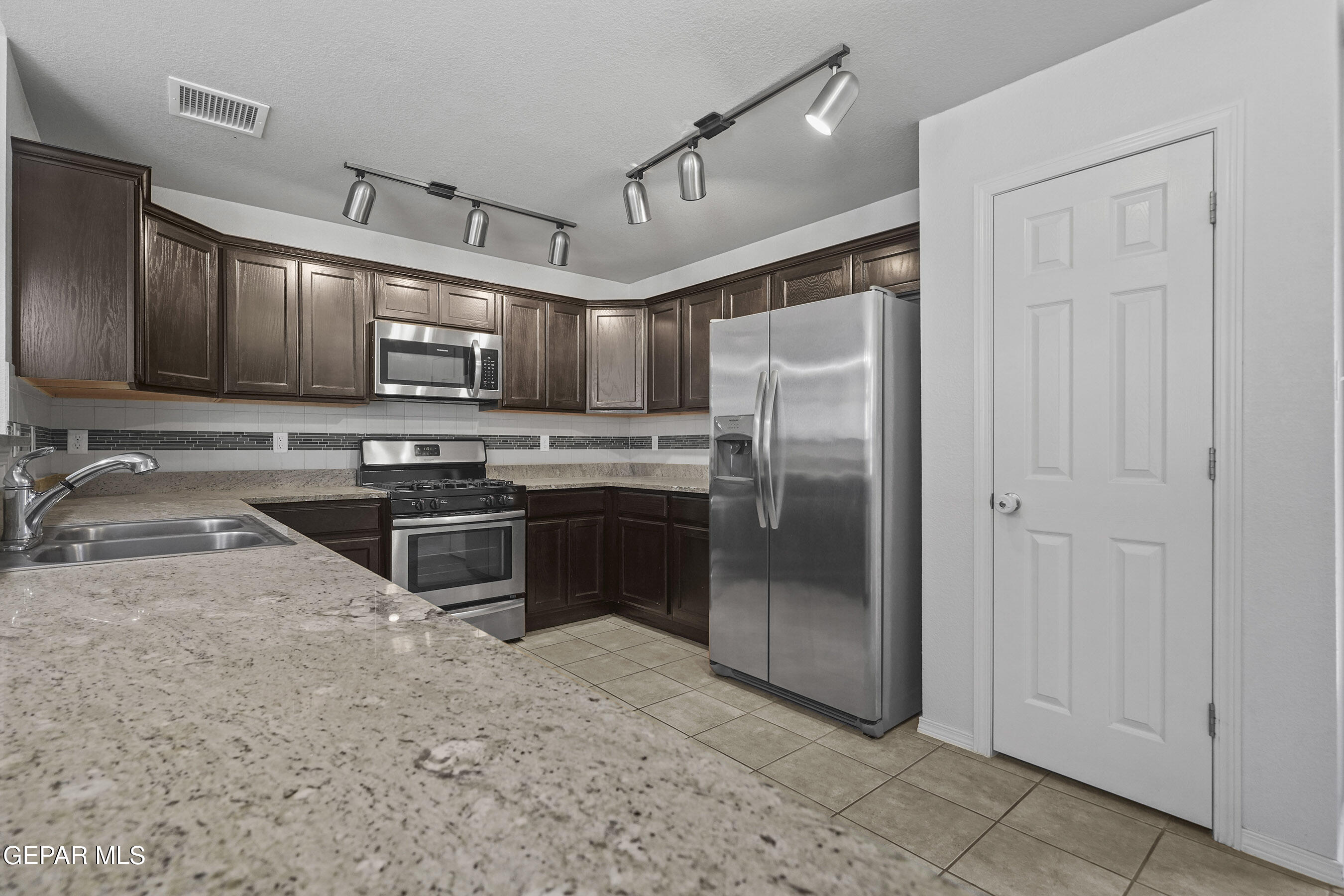 14181 PEYTON EDWARDS Avenue