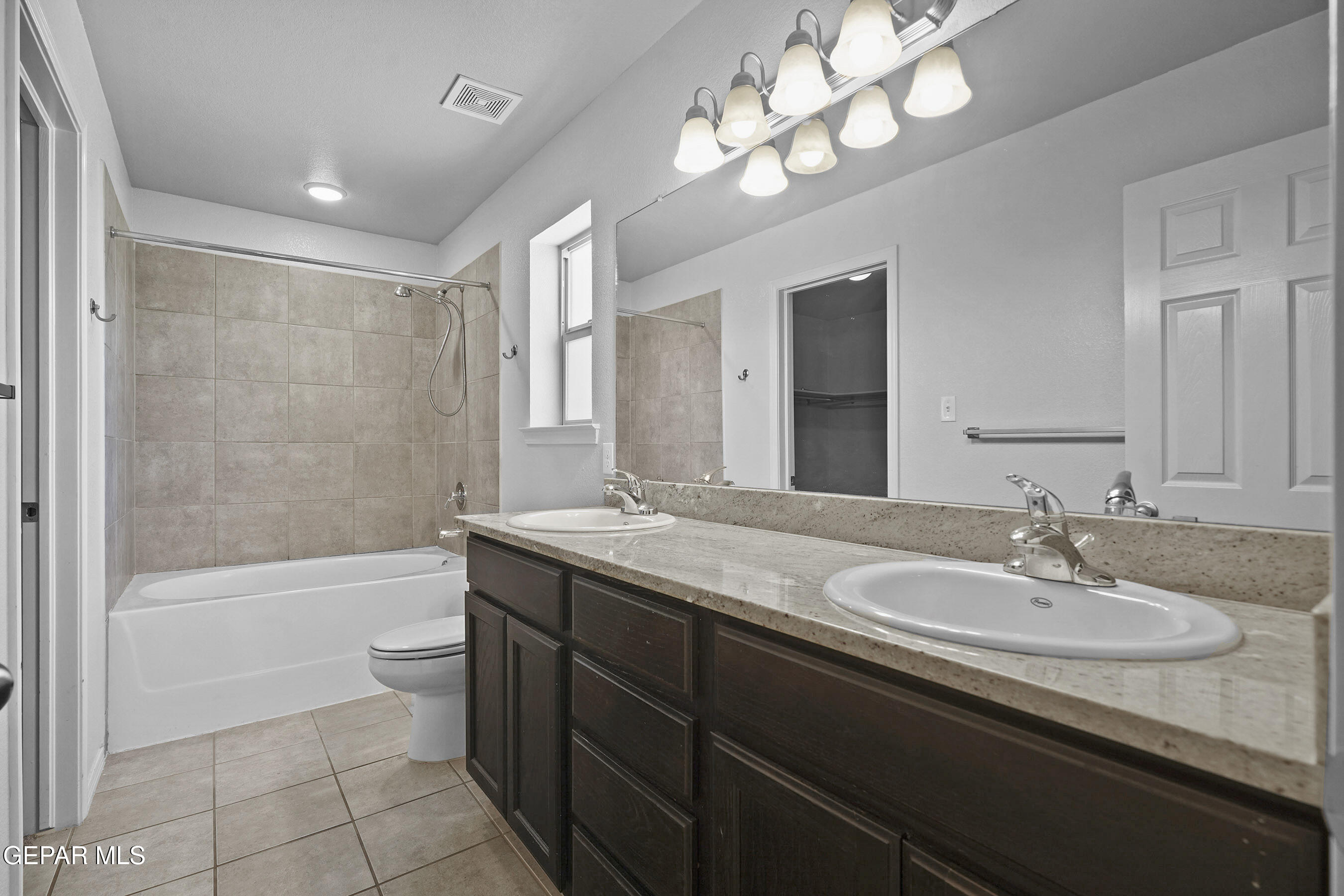 14181 PEYTON EDWARDS Avenue