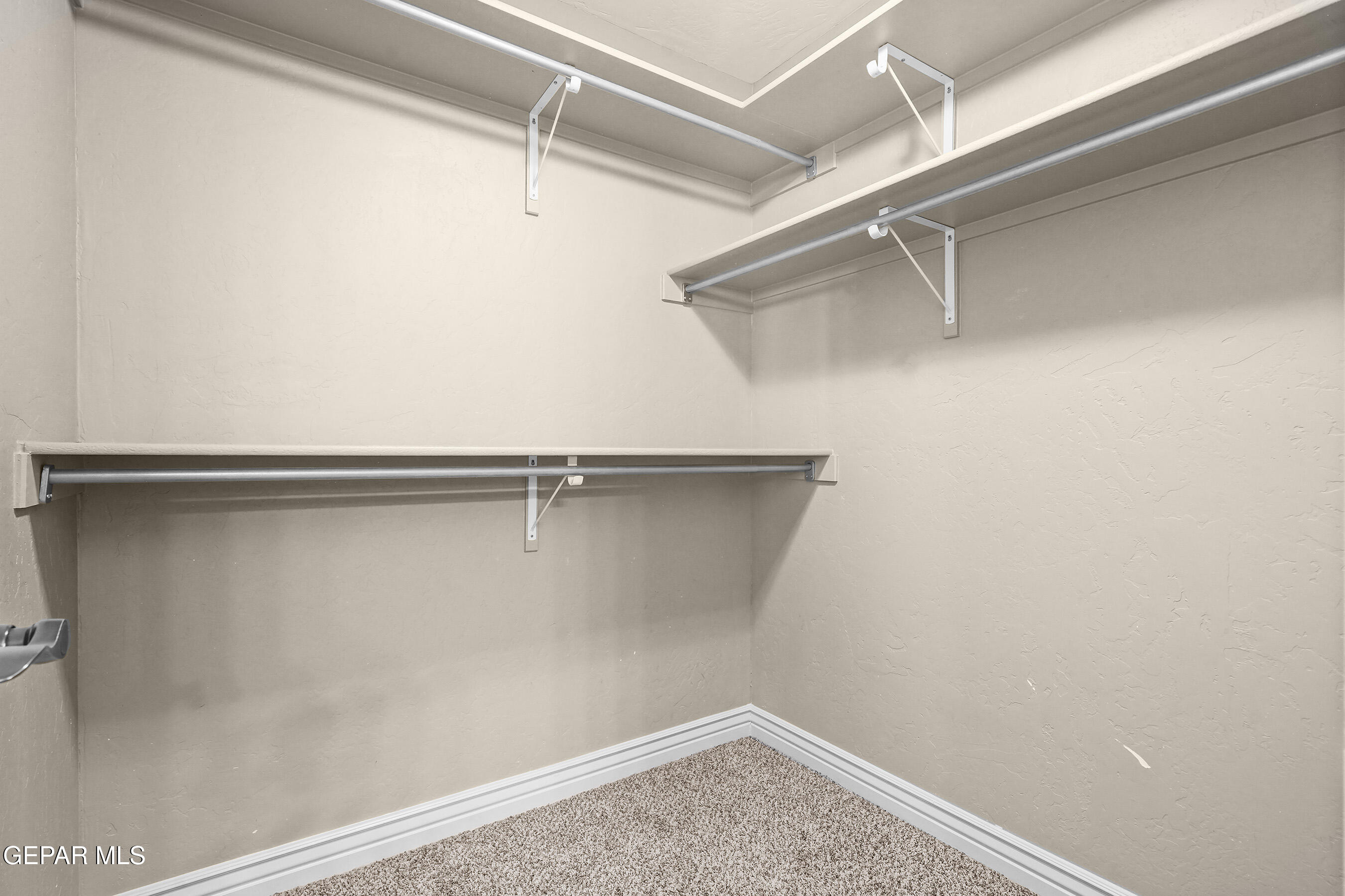 2909 PINO TRISTE Drive