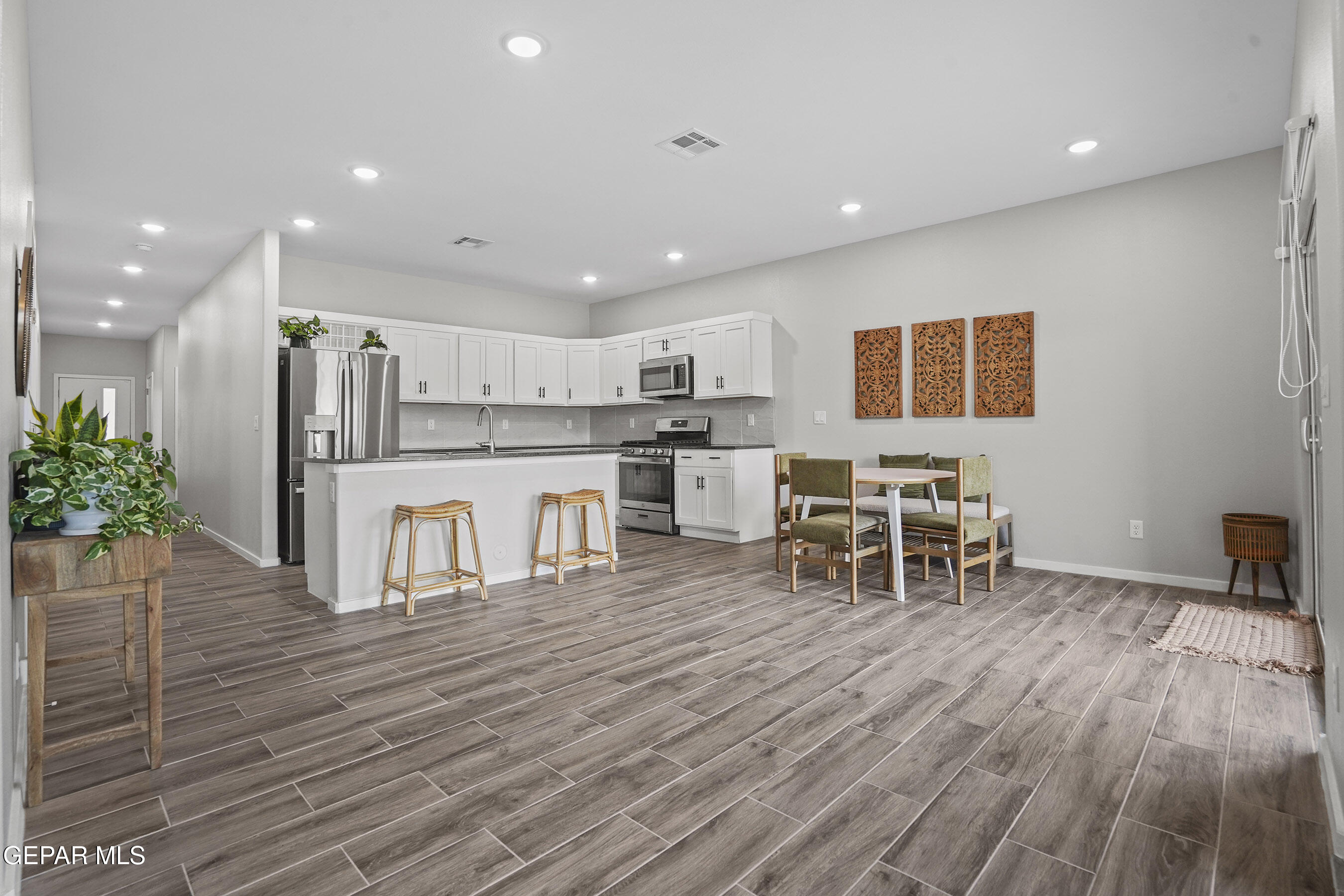 2308 ENCHANTED QUAIL