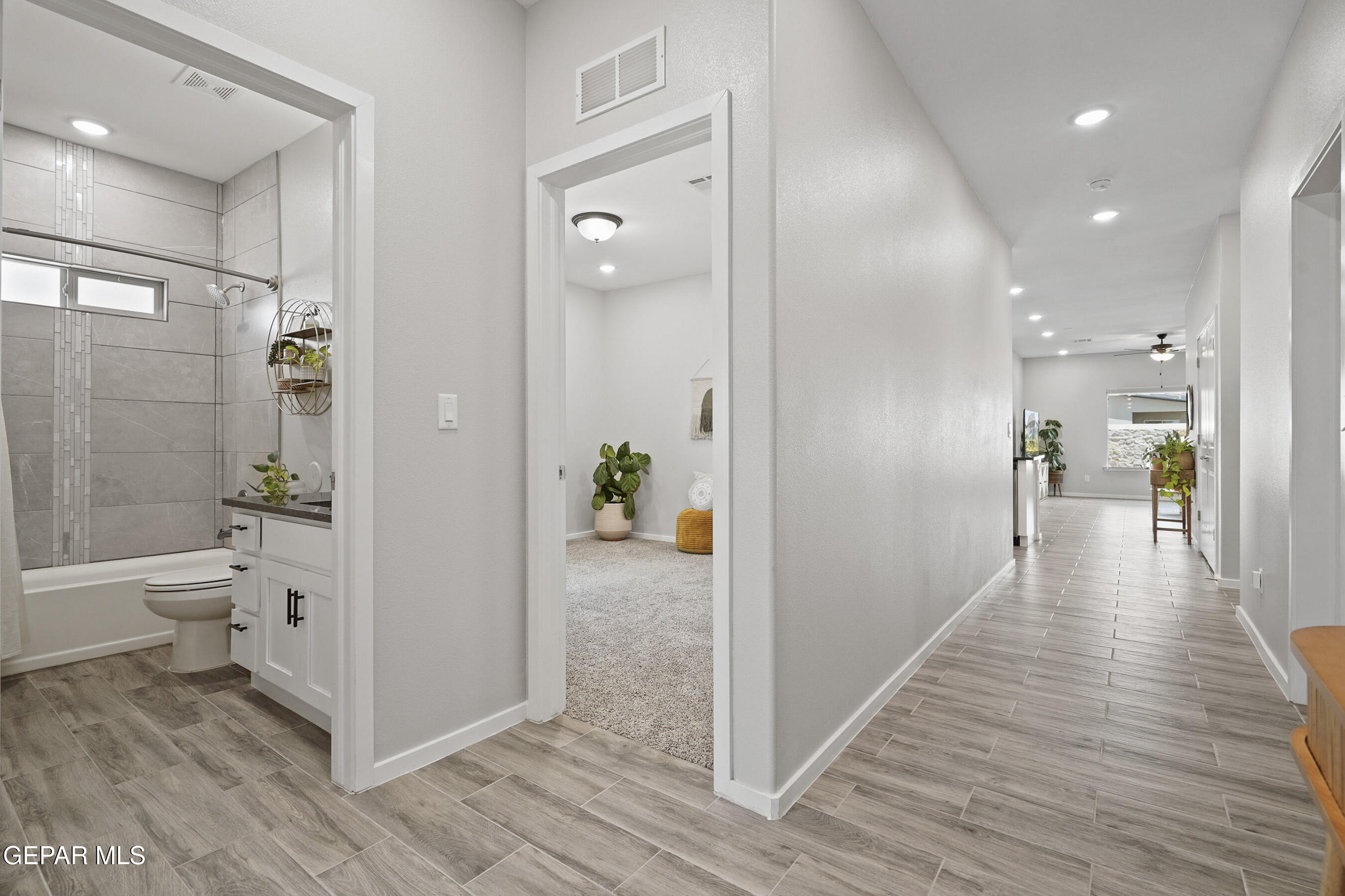 2308 ENCHANTED QUAIL