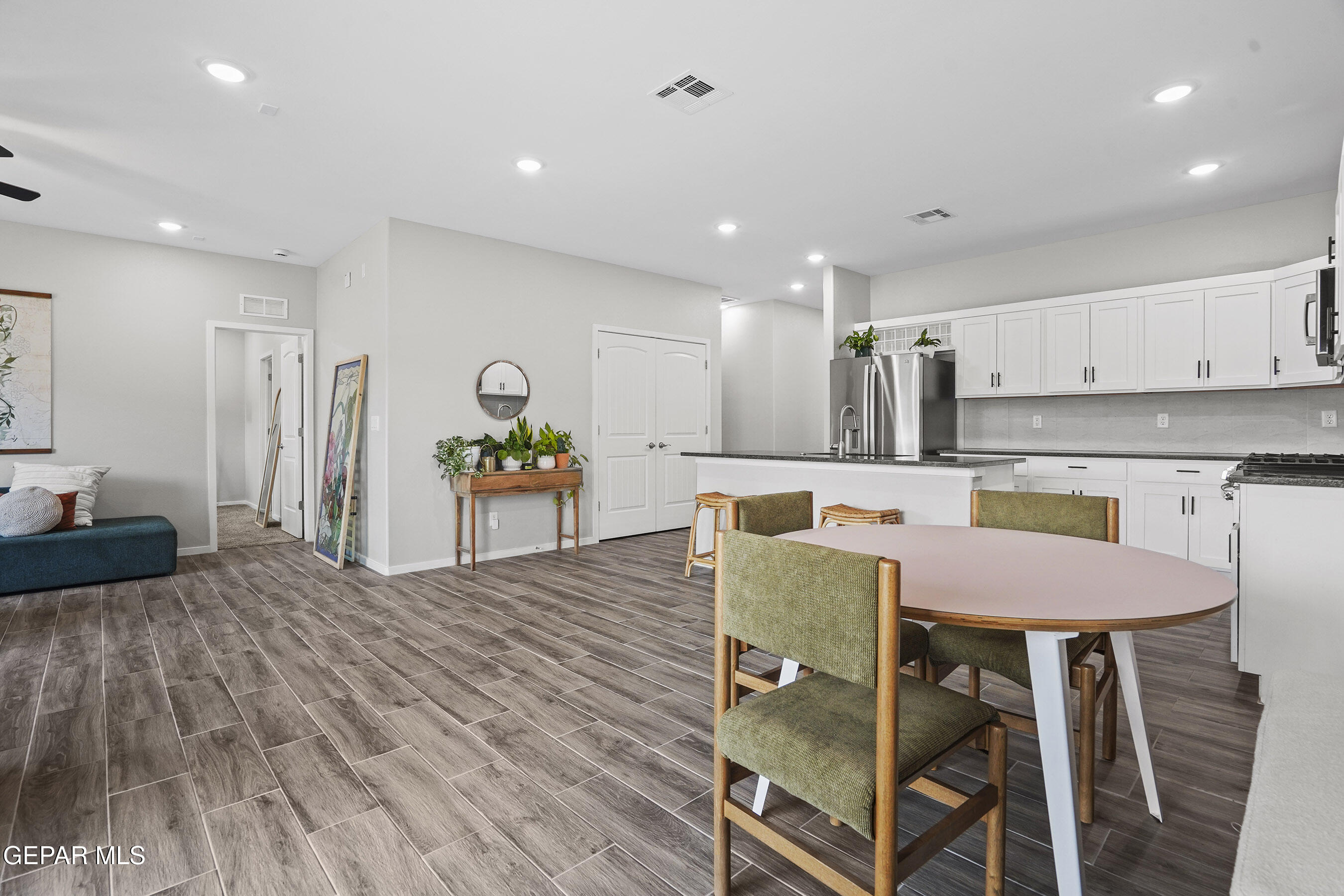 2308 ENCHANTED QUAIL