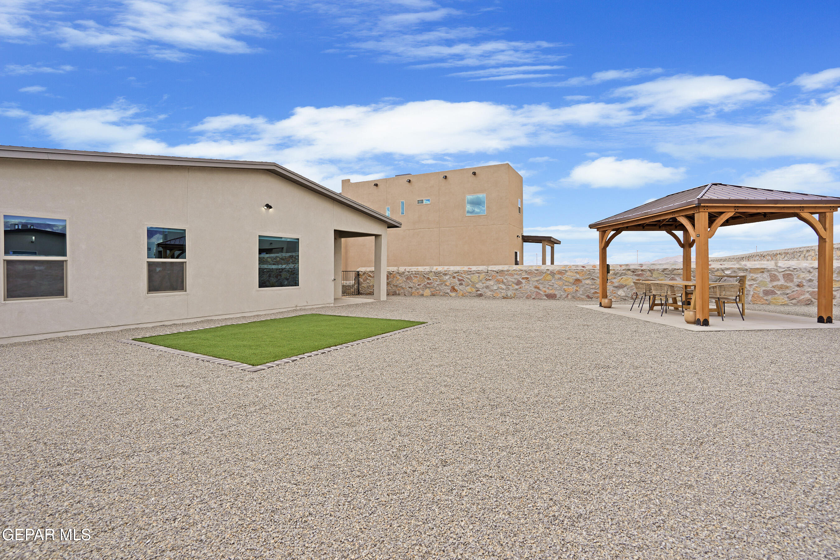 2308 ENCHANTED QUAIL